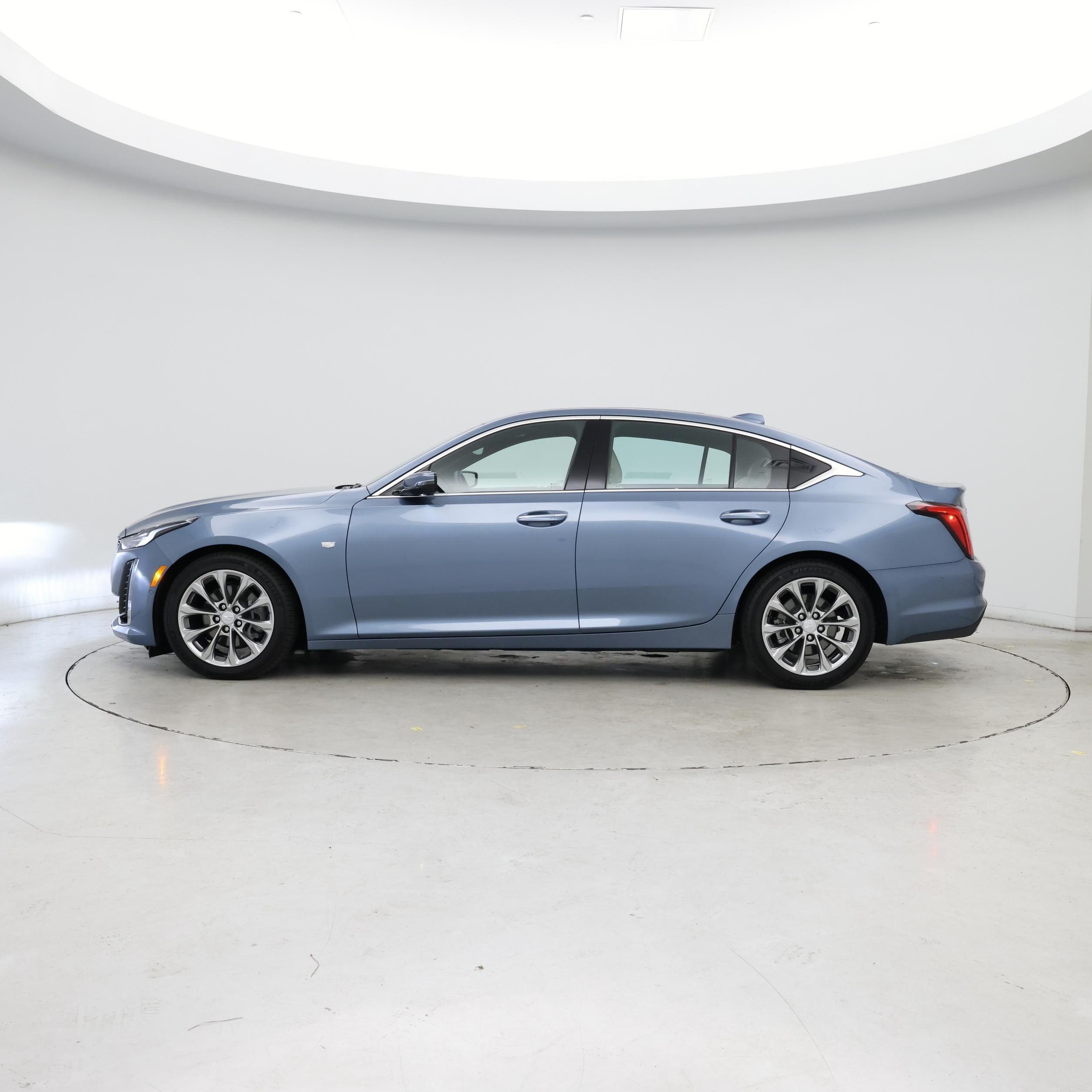 Thumbnail: 2024 Cadillac CT5 - 3