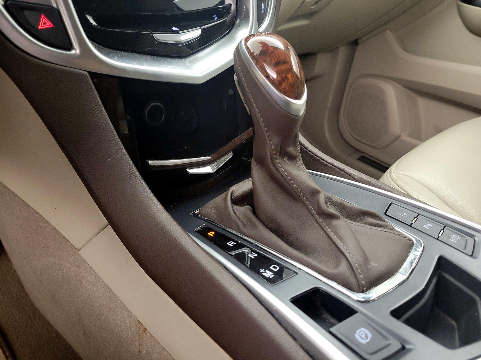 Thumbnail: 2015 Cadillac SRX - 17