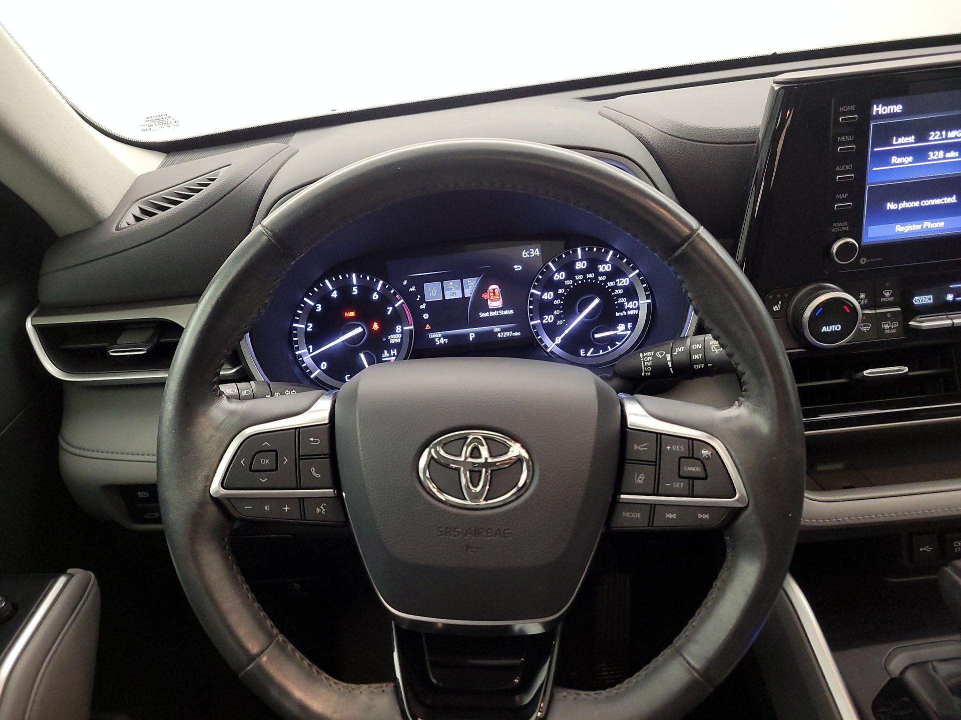 Thumbnail: 2020 Toyota Highlander - 10