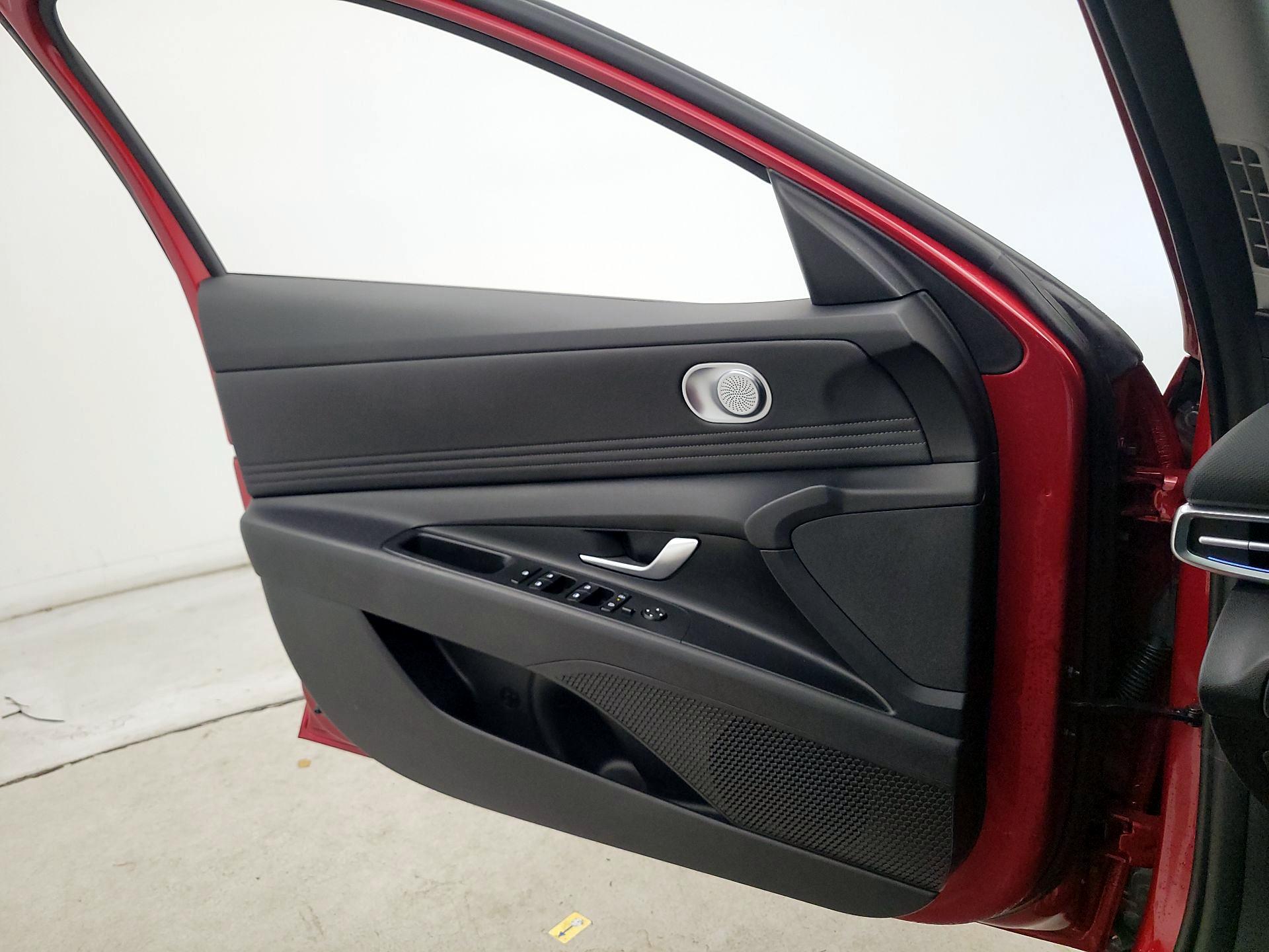 Thumbnail: 2024 Hyundai Elantra - 12