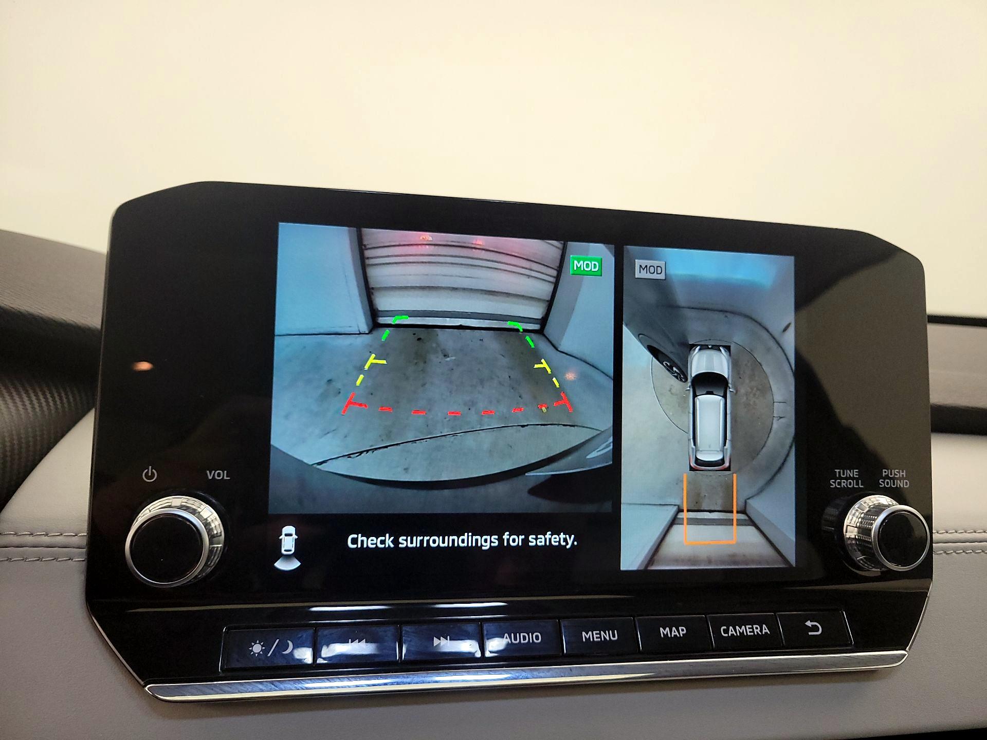 Thumbnail: 2024 Mitsubishi Outlander - 14