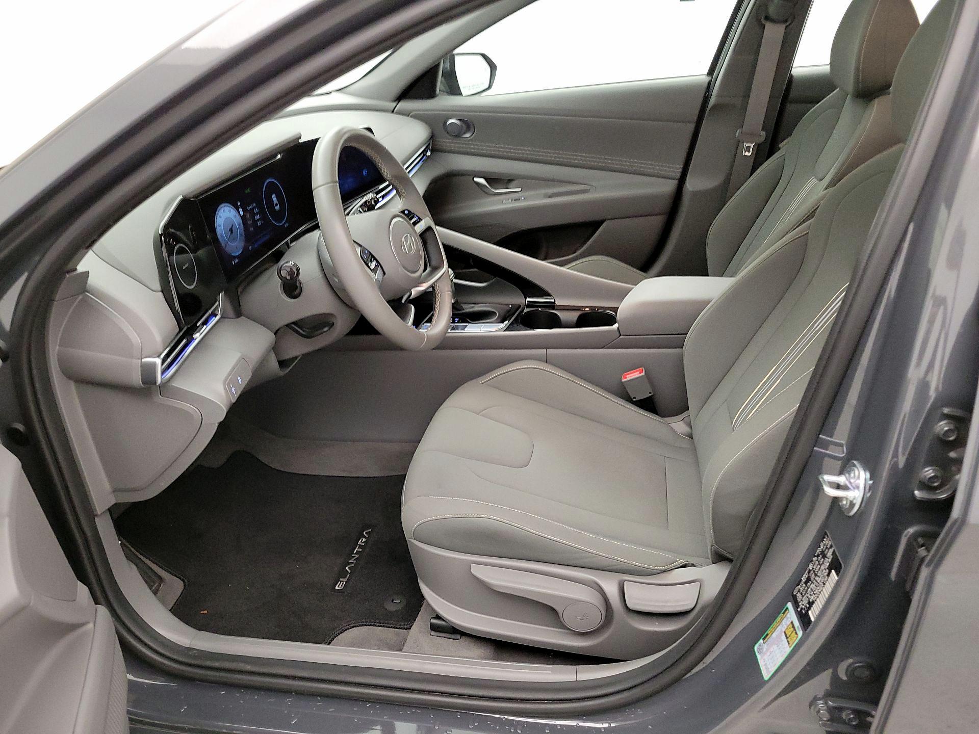 Thumbnail: 2025 Hyundai Elantra - 11