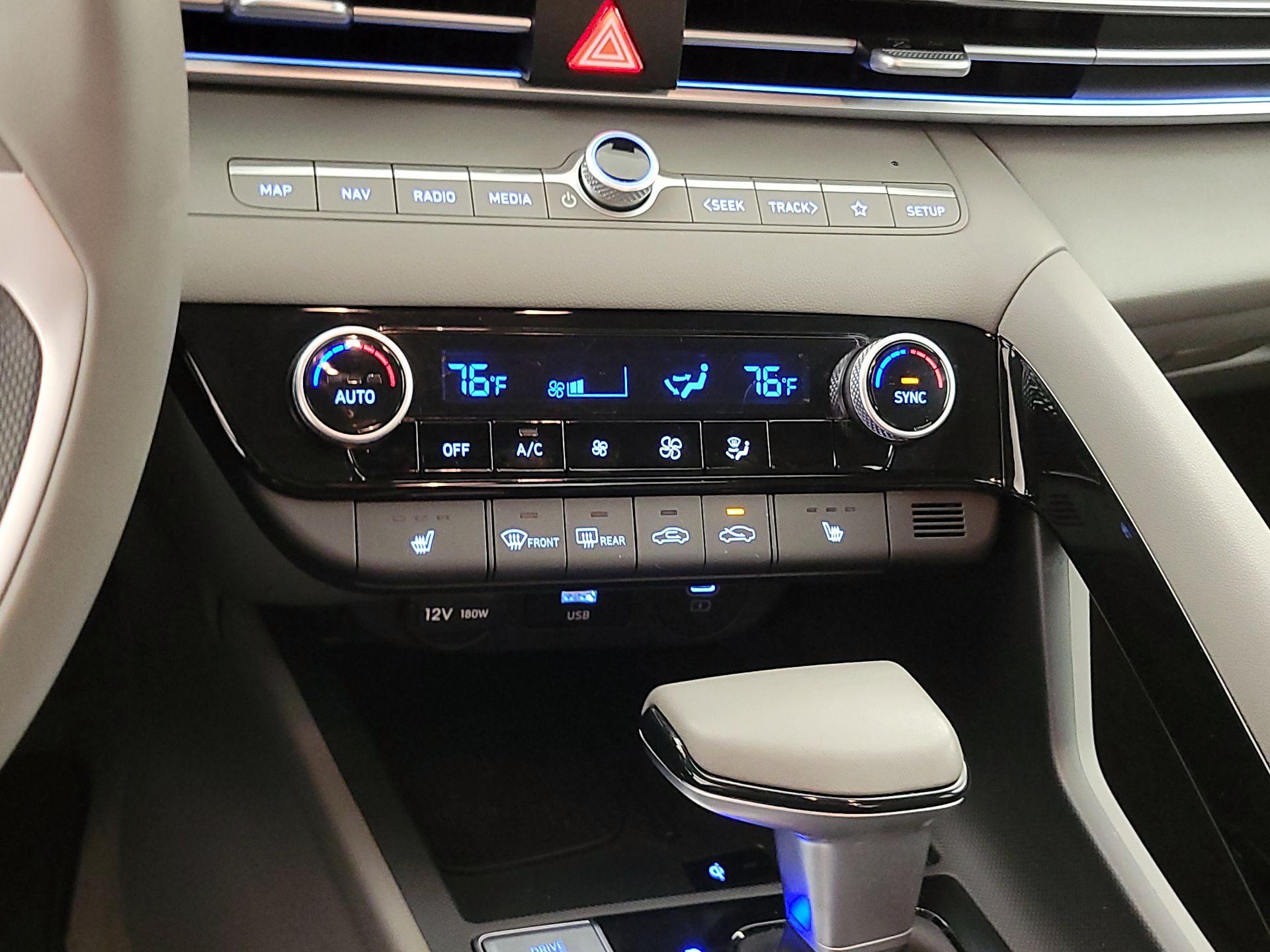 Thumbnail: 2025 Hyundai Elantra - 16