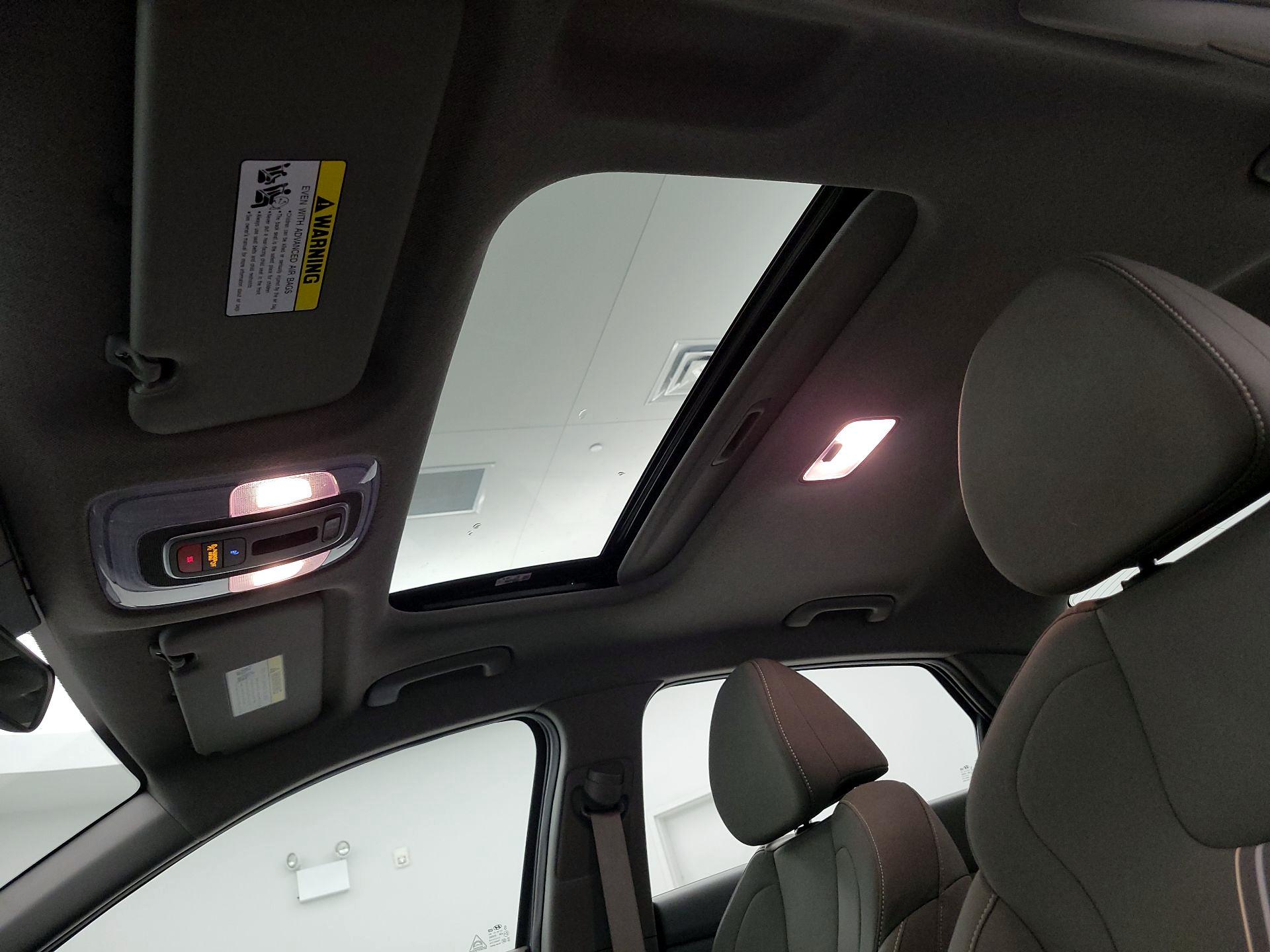 Thumbnail: 2025 Hyundai Elantra - 19