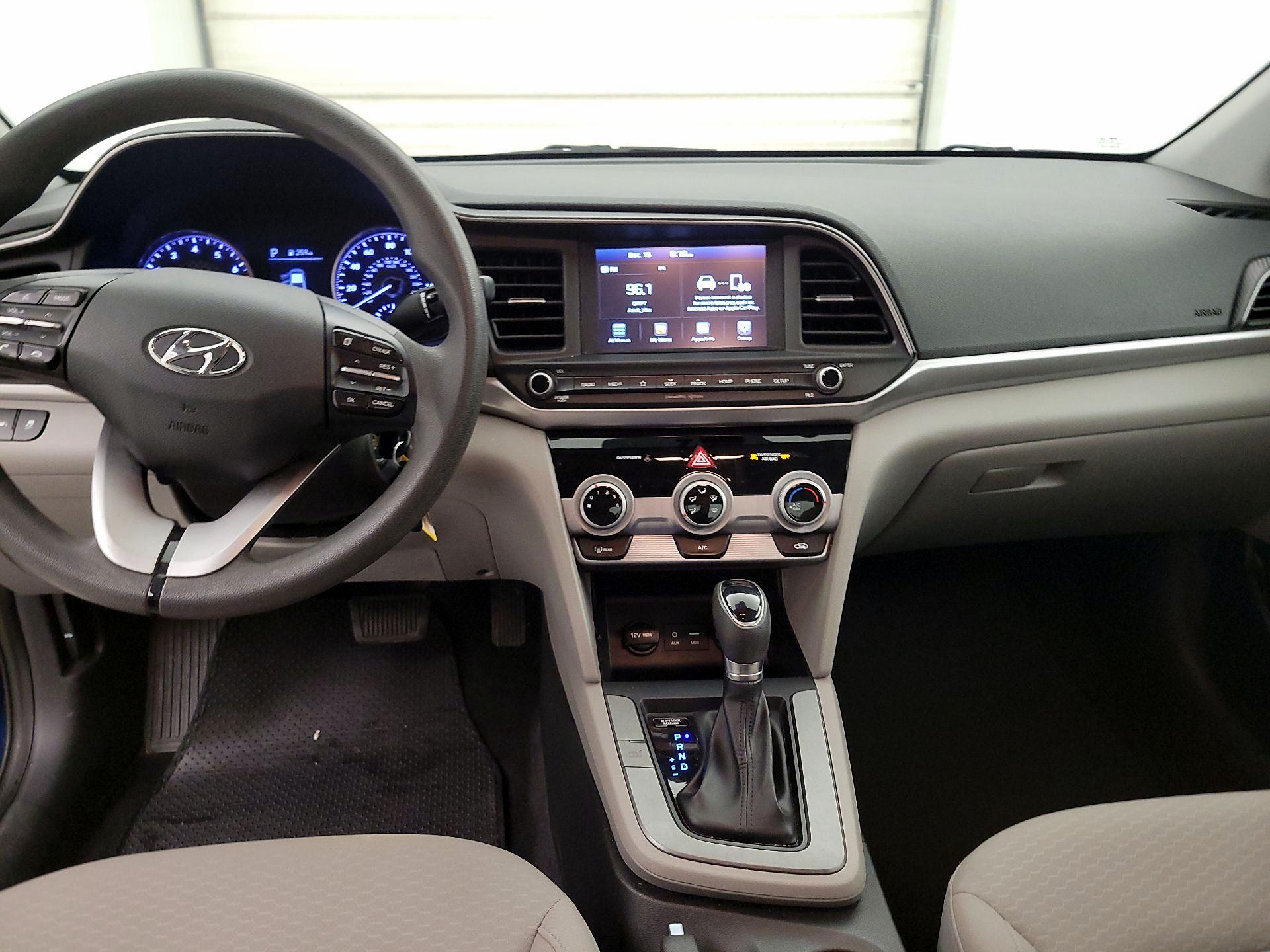 Thumbnail: 2019 Hyundai Elantra - 9
