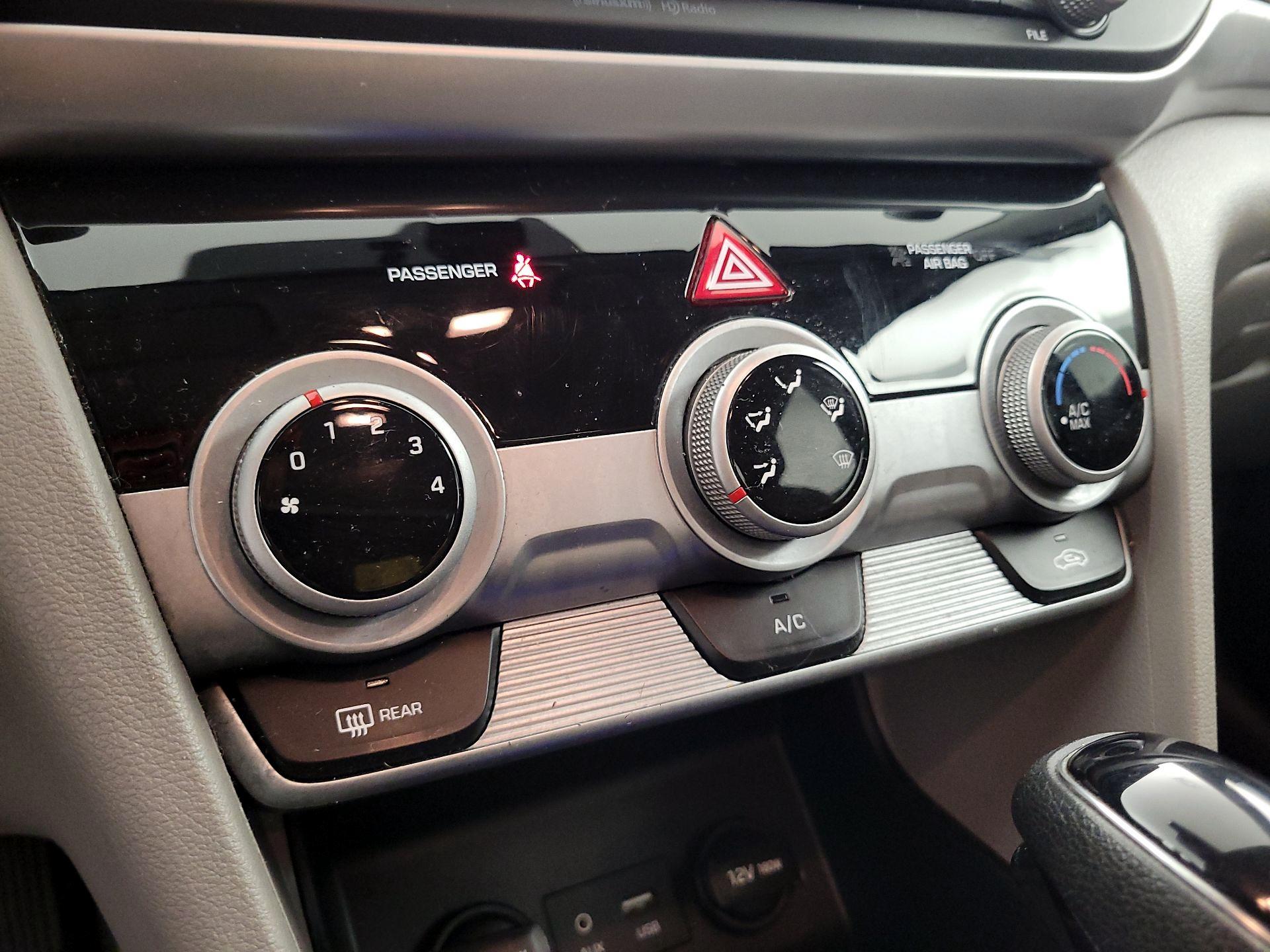 Thumbnail: 2019 Hyundai Elantra - 16