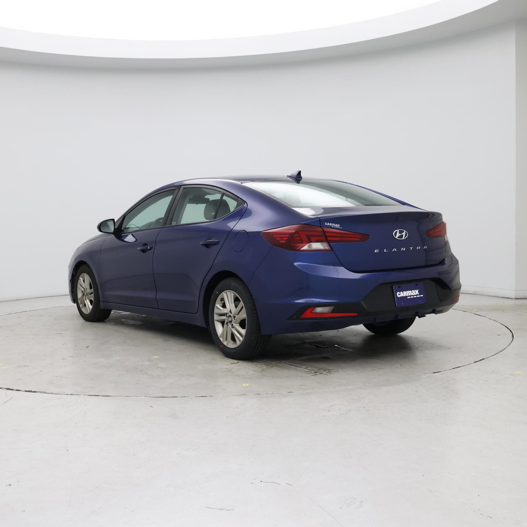 Thumbnail: 2019 Hyundai Elantra - 2