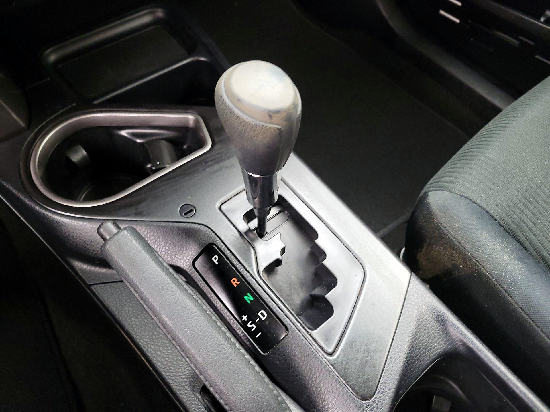 Thumbnail: 2016 Toyota RAV4 - 17