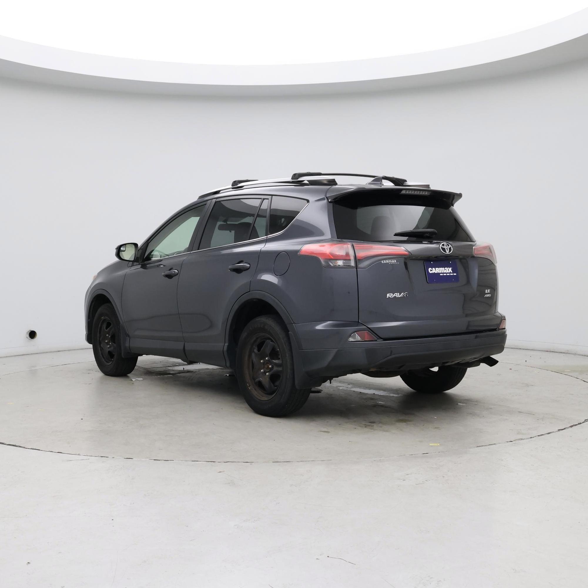 Thumbnail: 2016 Toyota RAV4 - 2