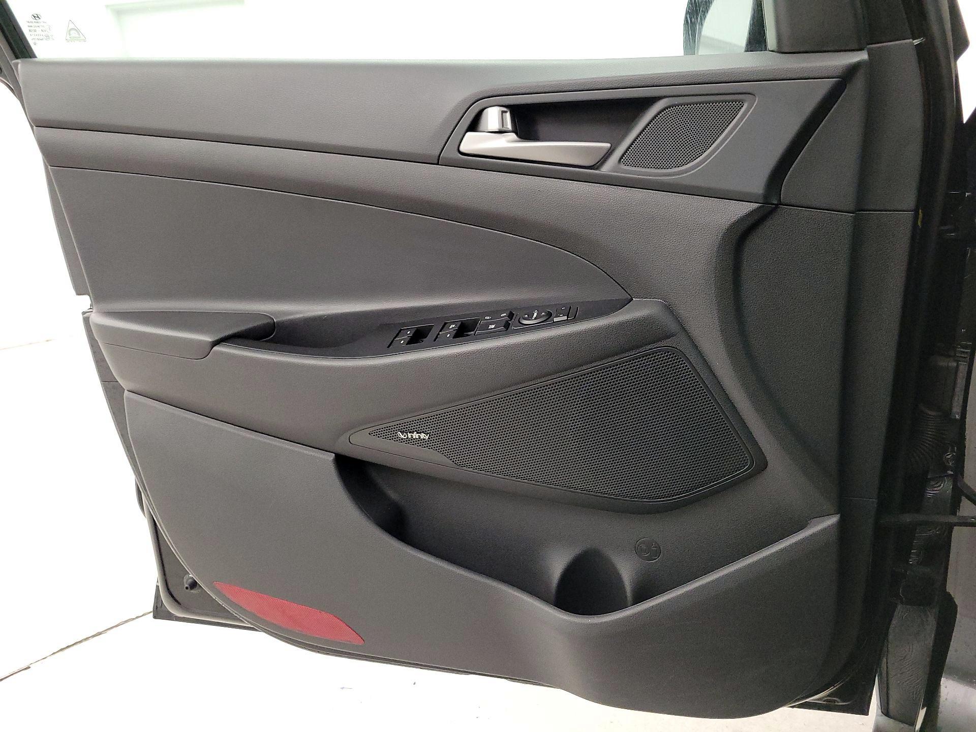 Thumbnail: 2018 Hyundai Tucson - 12