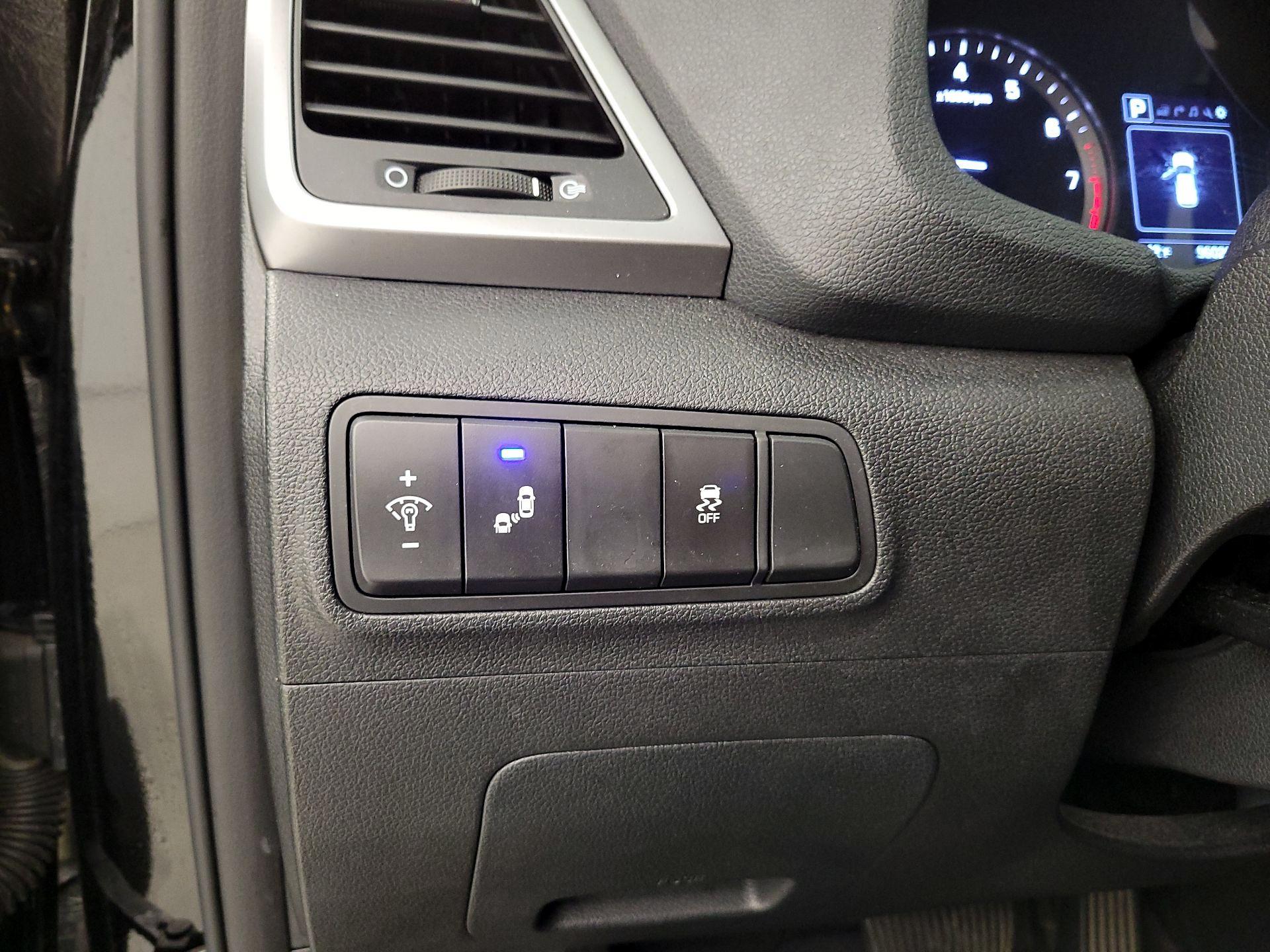 Thumbnail: 2018 Hyundai Tucson - 13