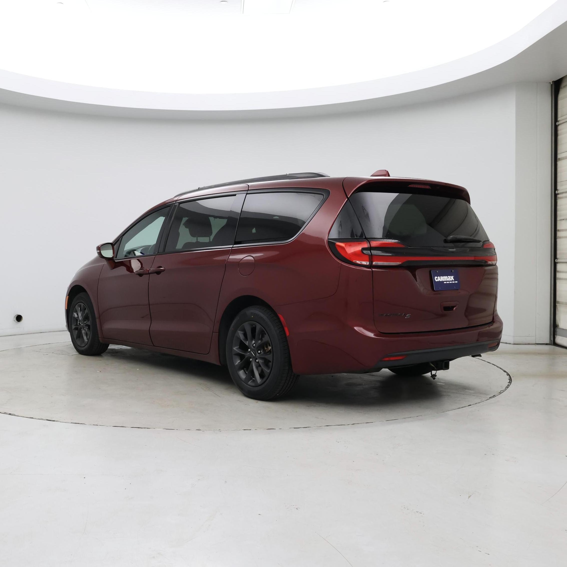 Thumbnail: 2021 Chrysler Pacifica - 2