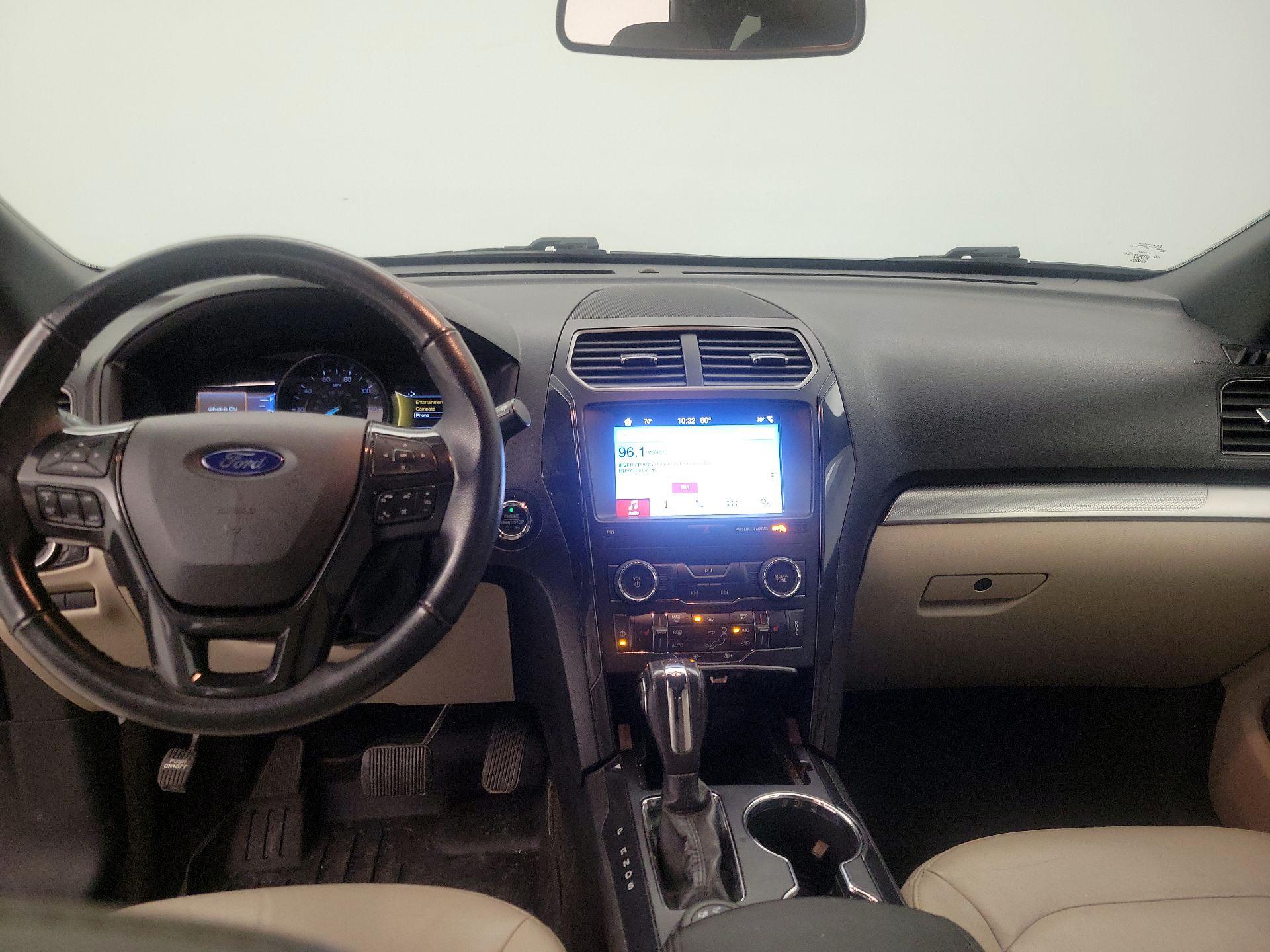 Thumbnail: 2018 Ford Explorer - 9