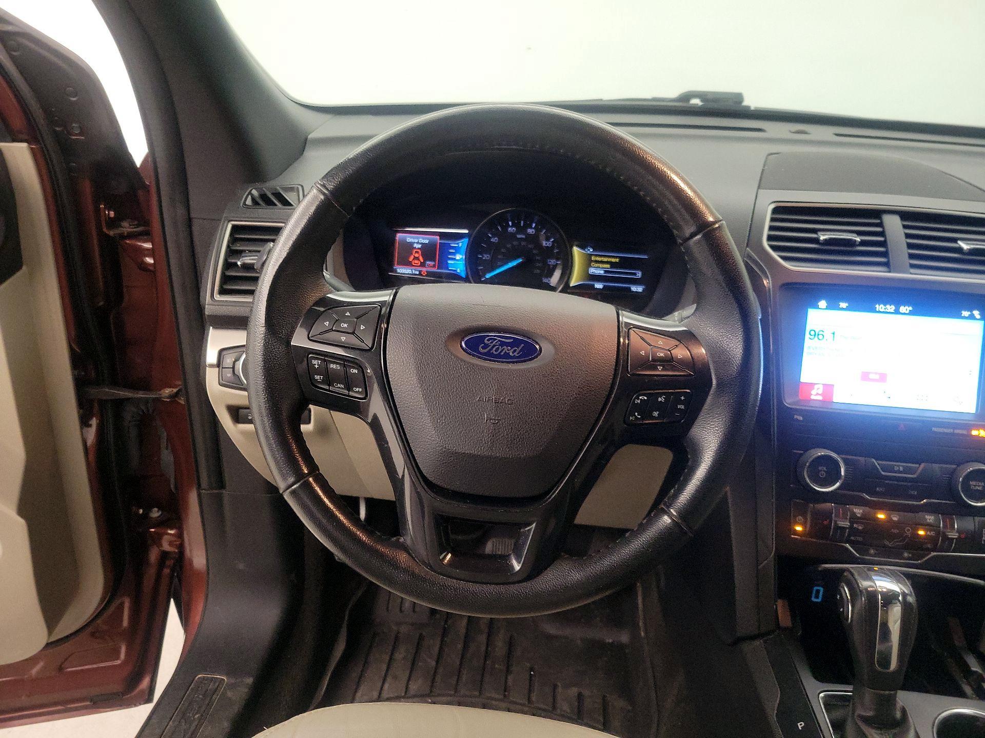 Thumbnail: 2018 Ford Explorer - 10