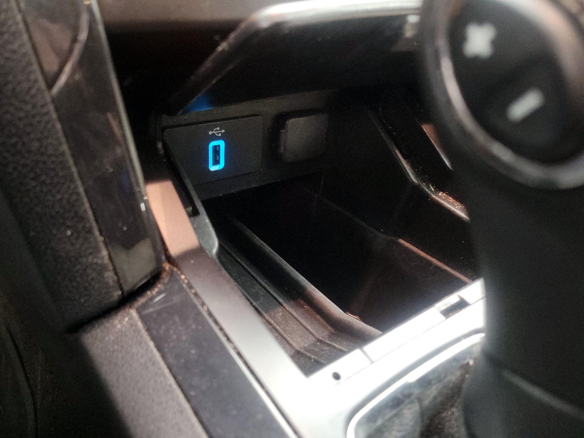 Thumbnail: 2018 Ford Explorer - 18