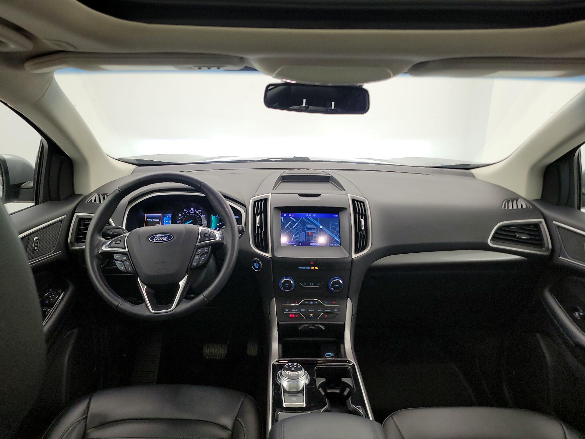 Thumbnail: 2020 Ford Edge - 9