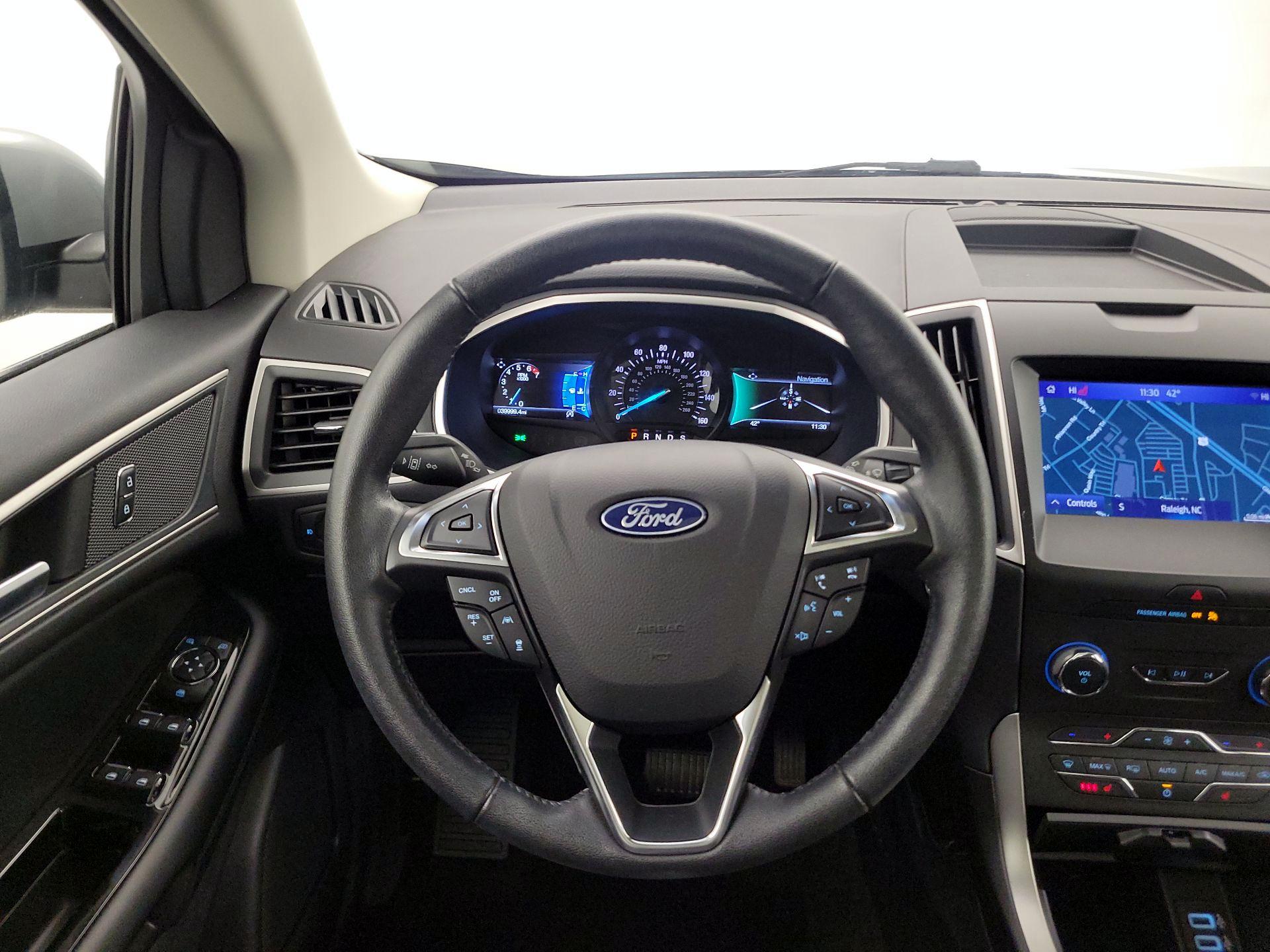 Thumbnail: 2020 Ford Edge - 10