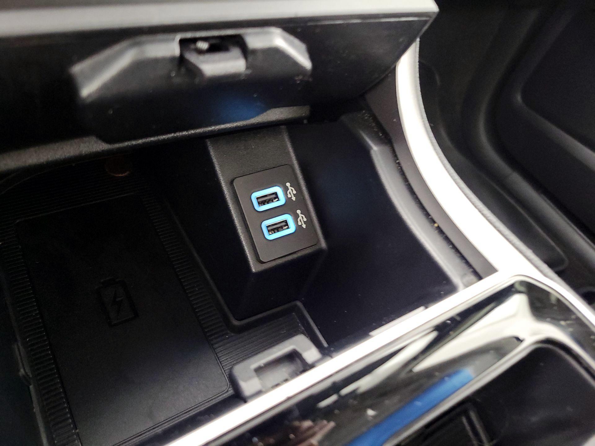 Thumbnail: 2020 Ford Edge - 19