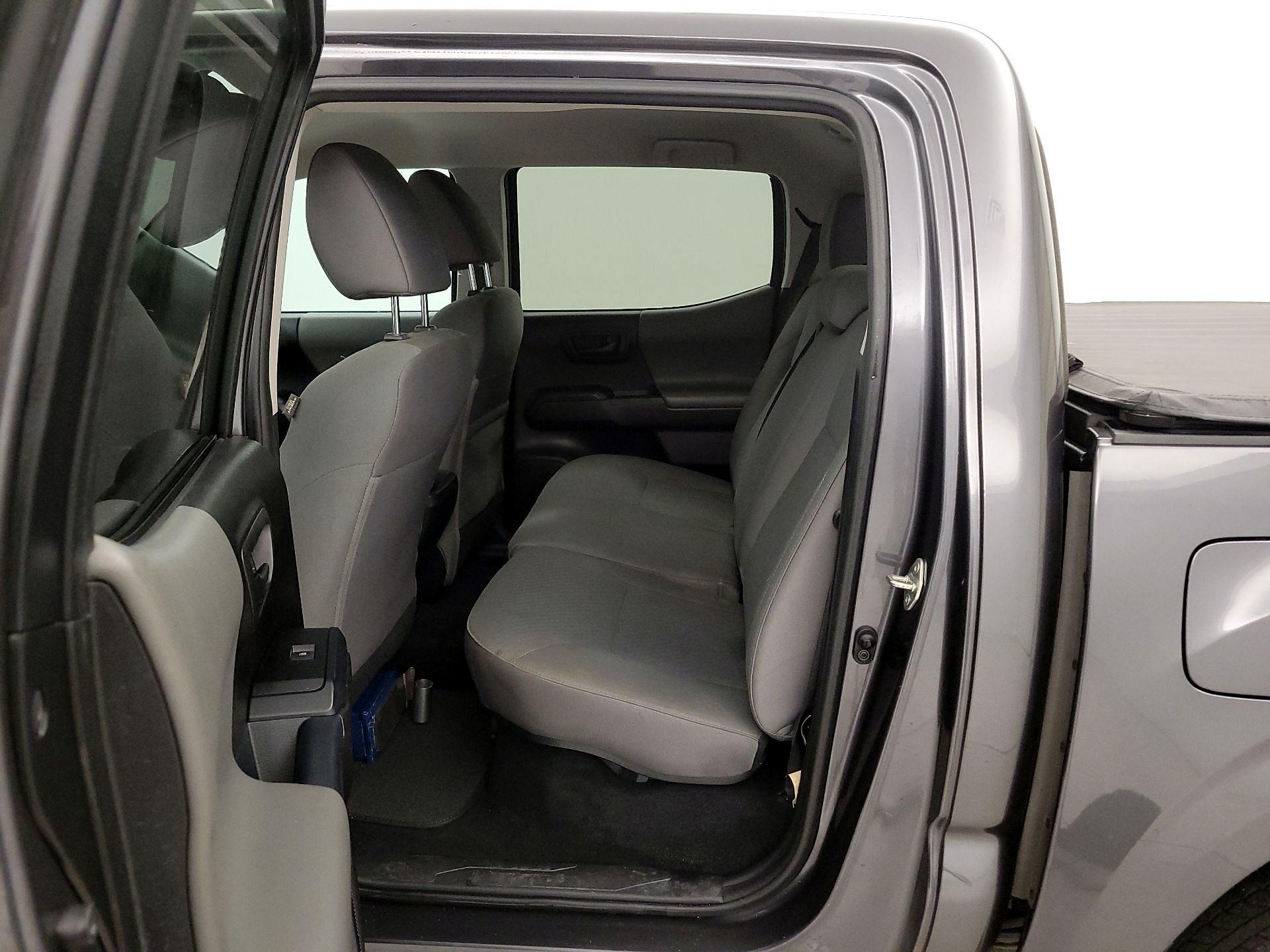 Thumbnail: 2021 Toyota Tacoma - 19