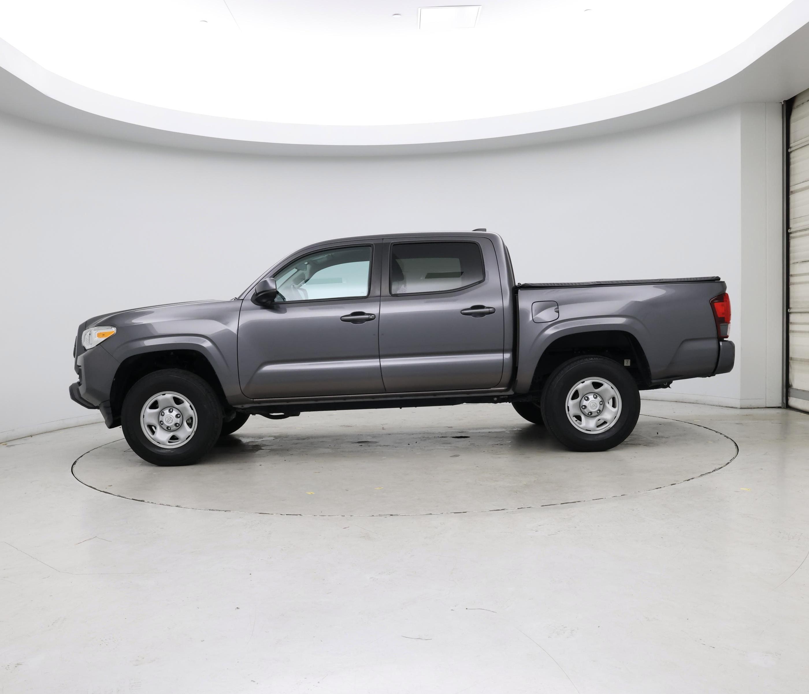 Thumbnail: 2021 Toyota Tacoma - 3