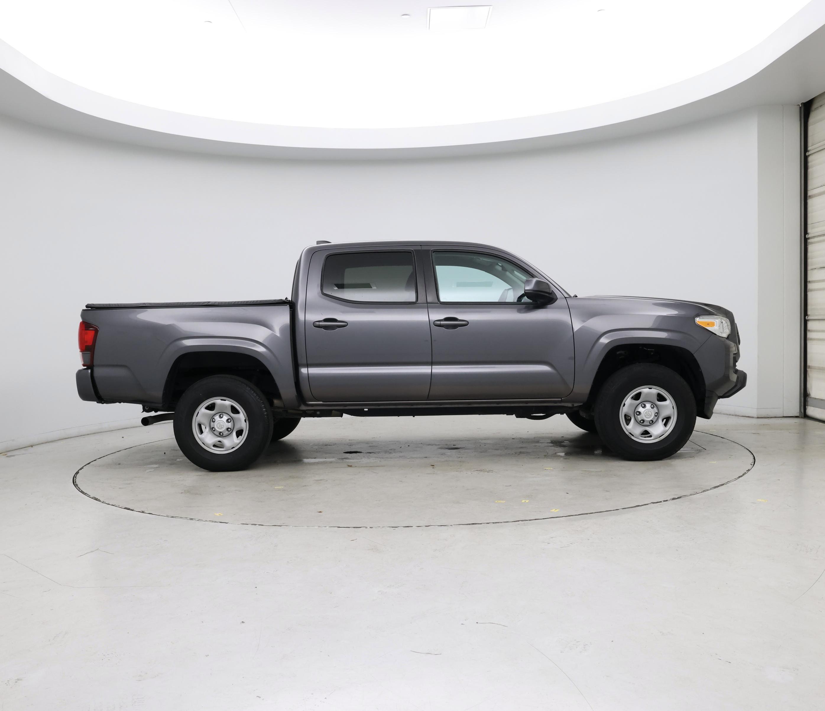 Thumbnail: 2021 Toyota Tacoma - 7