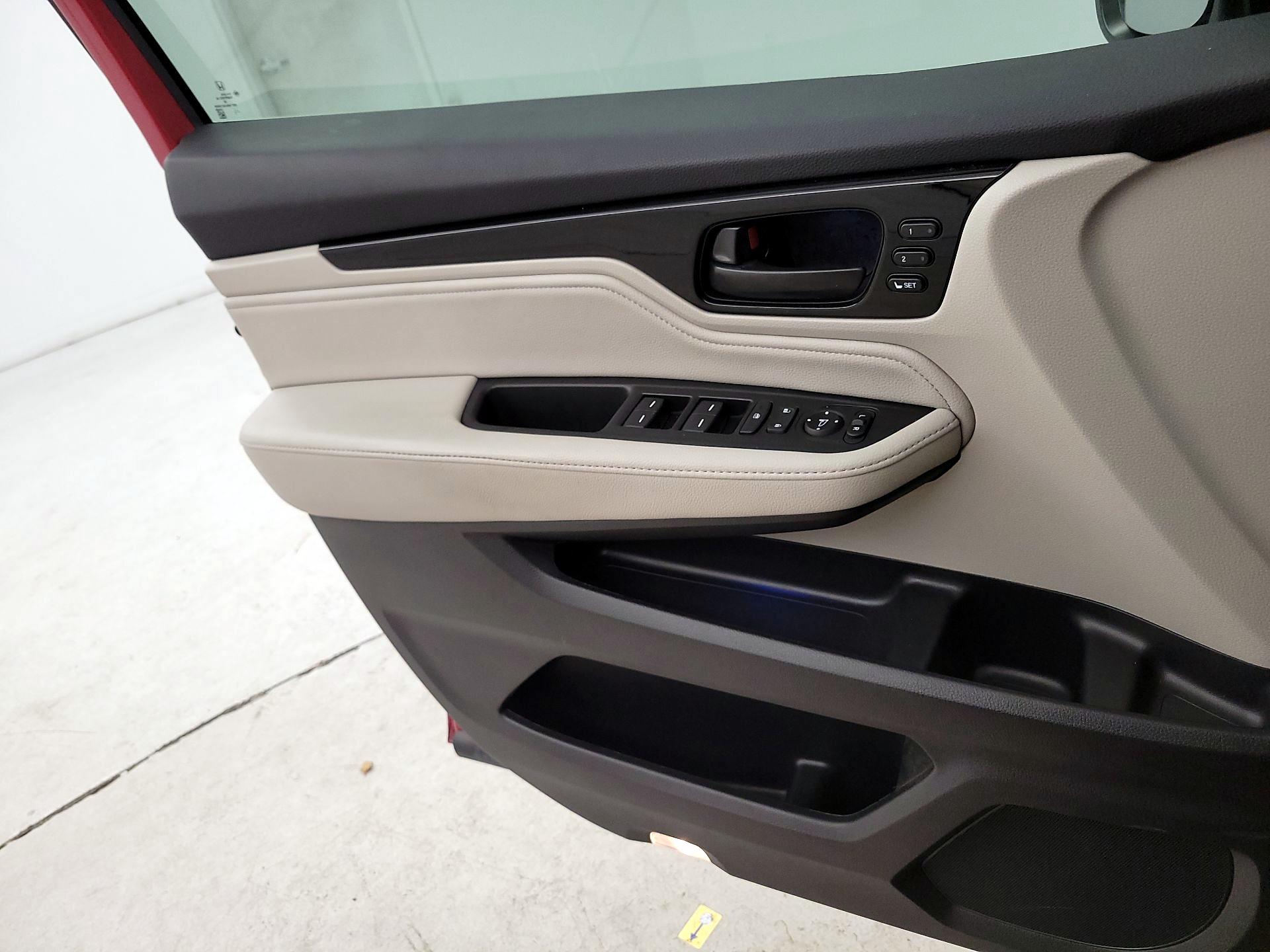 Thumbnail: 2025 Honda Odyssey - 12