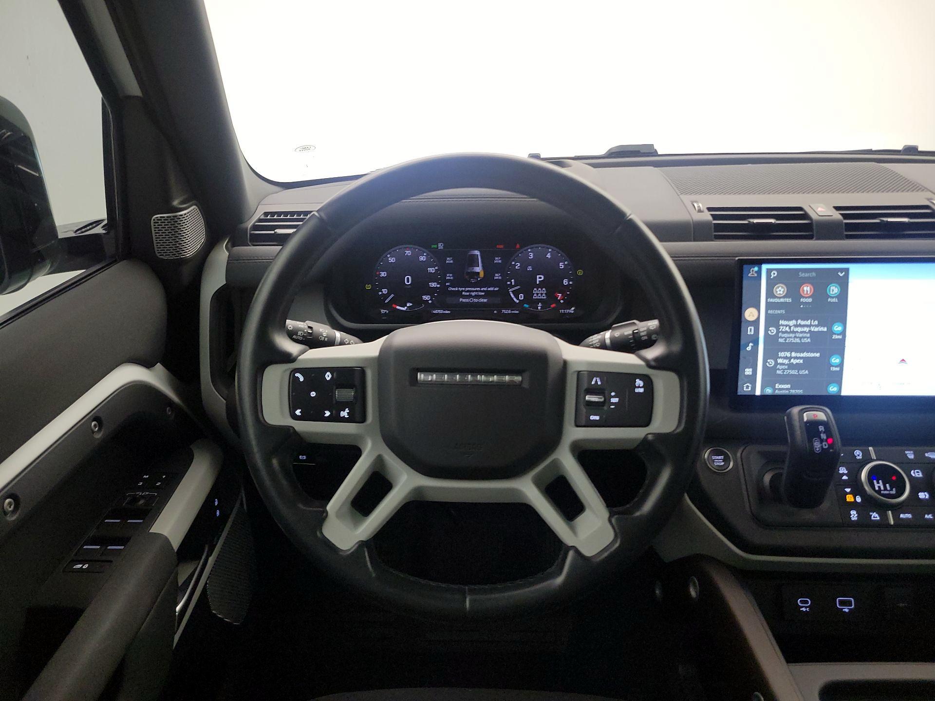 Thumbnail: 2023 Land Rover Defender - 10