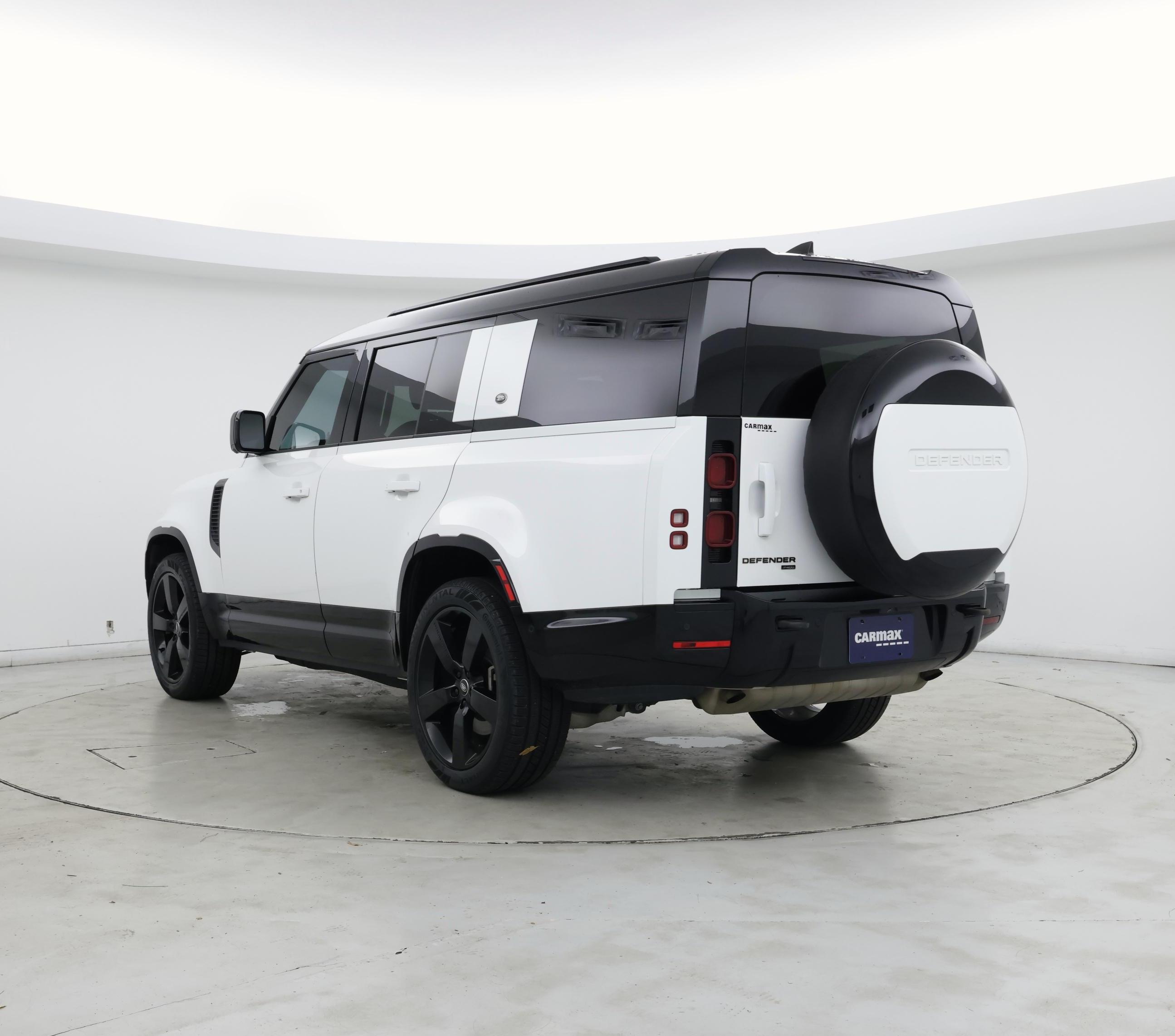 Thumbnail: 2023 Land Rover Defender - 2