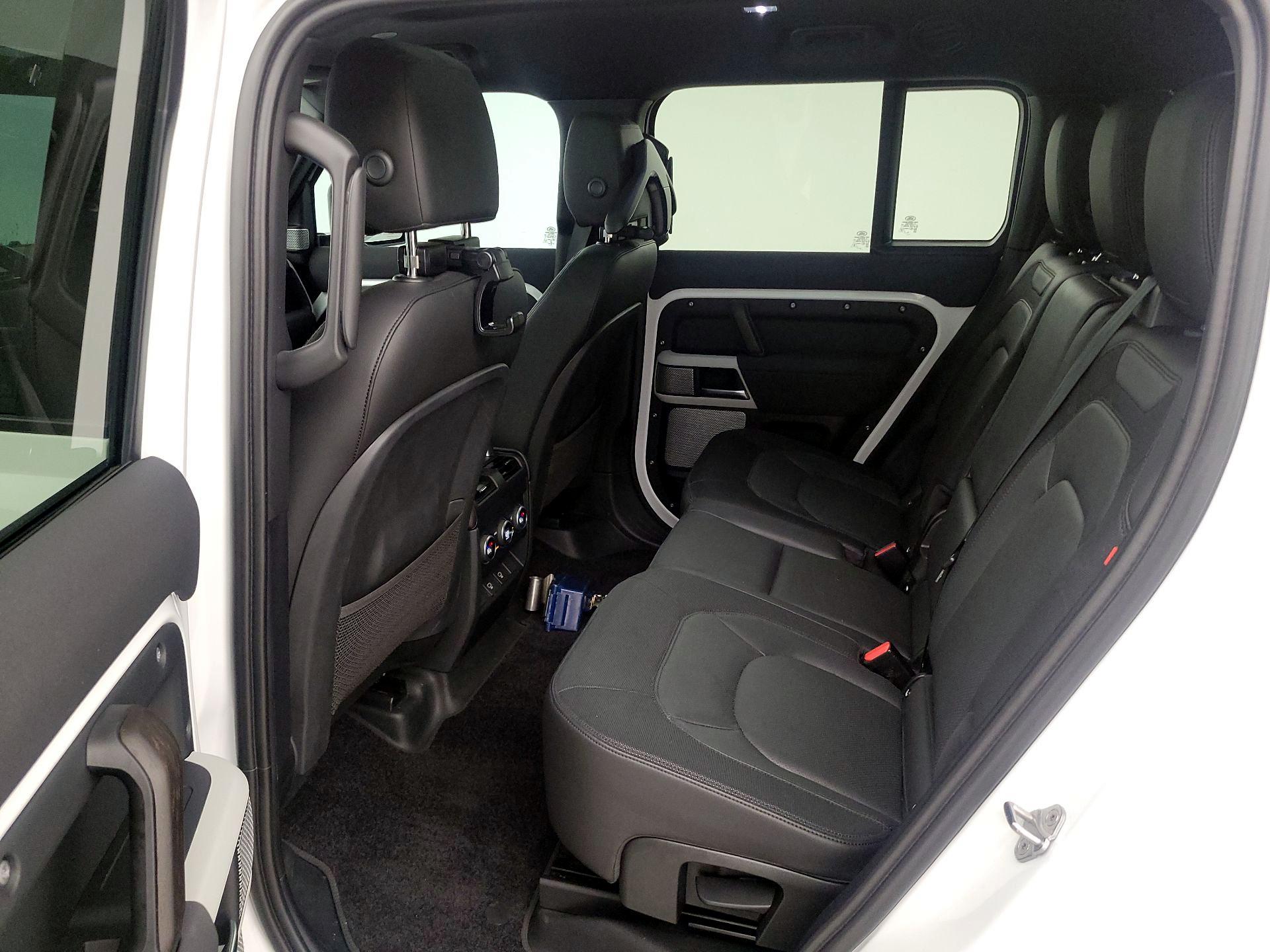 Thumbnail: 2023 Land Rover Defender - 20