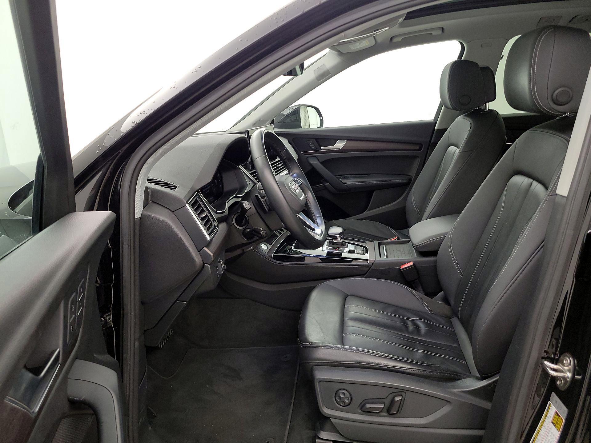 Thumbnail: 2021 Audi Q5 - 11