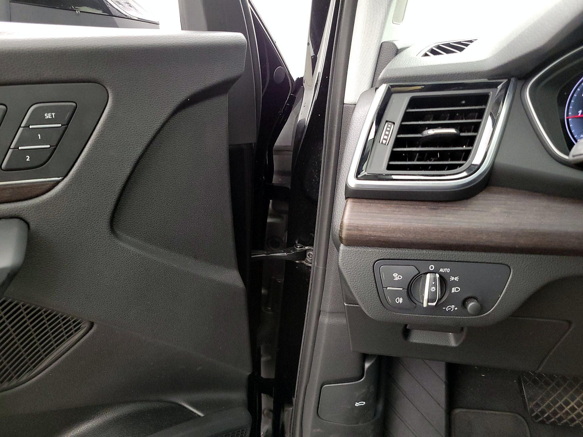 Thumbnail: 2021 Audi Q5 - 13