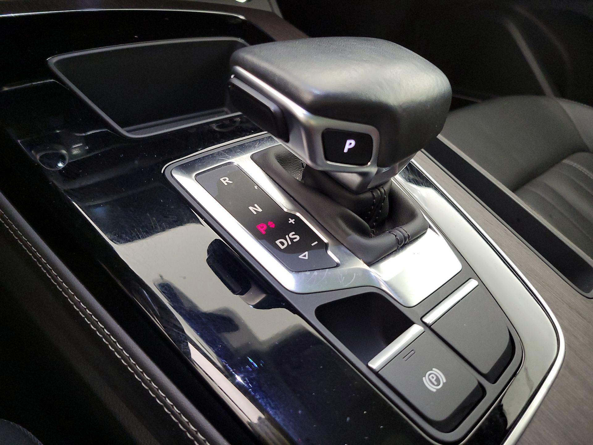 Thumbnail: 2021 Audi Q5 - 17