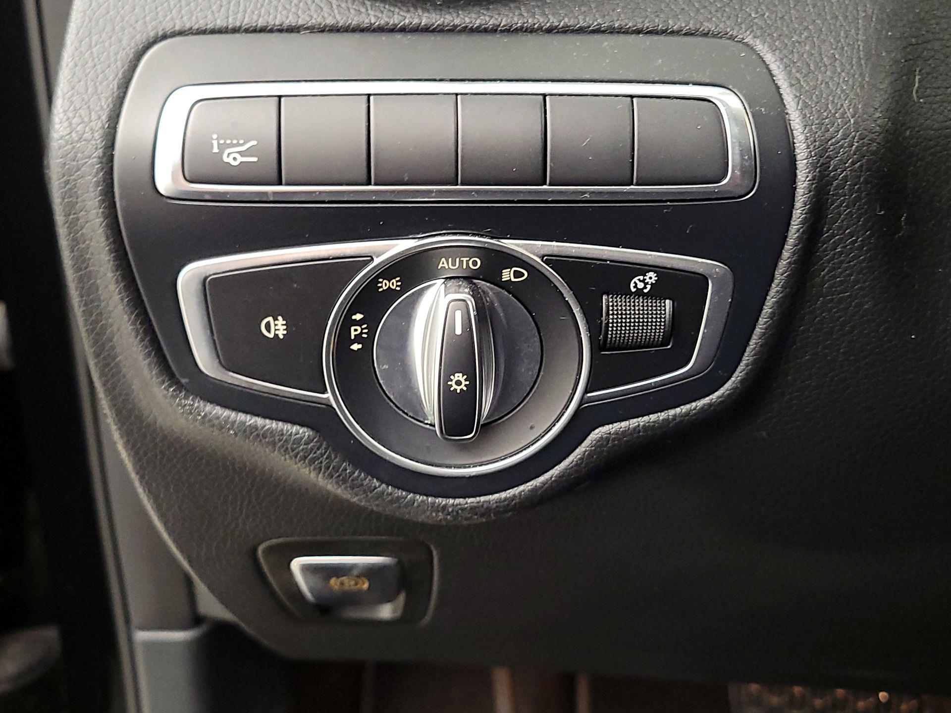 Thumbnail: 2018 Mercedes-Benz GLC - 13