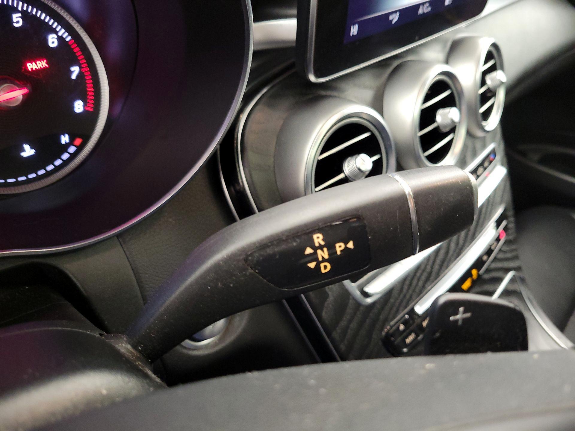 Thumbnail: 2018 Mercedes-Benz GLC - 17