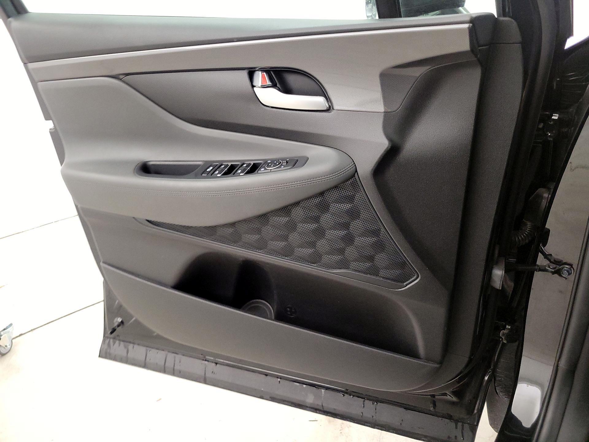 Thumbnail: 2023 Hyundai Santa Fe - 12