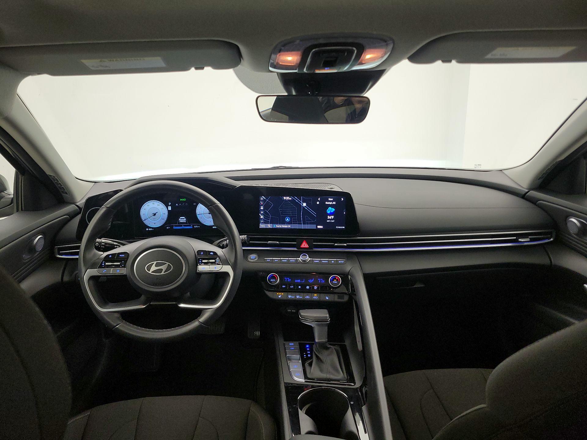 Thumbnail: 2024 Hyundai Elantra - 9