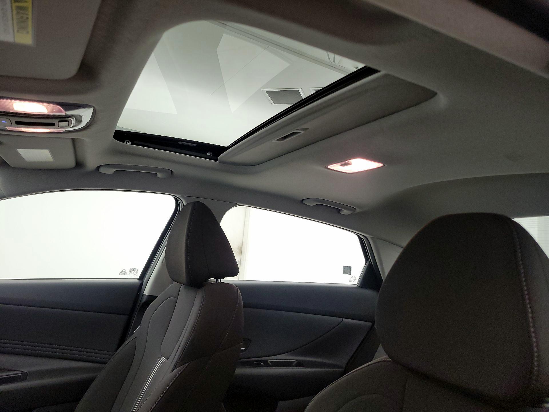 Thumbnail: 2024 Hyundai Elantra - 20