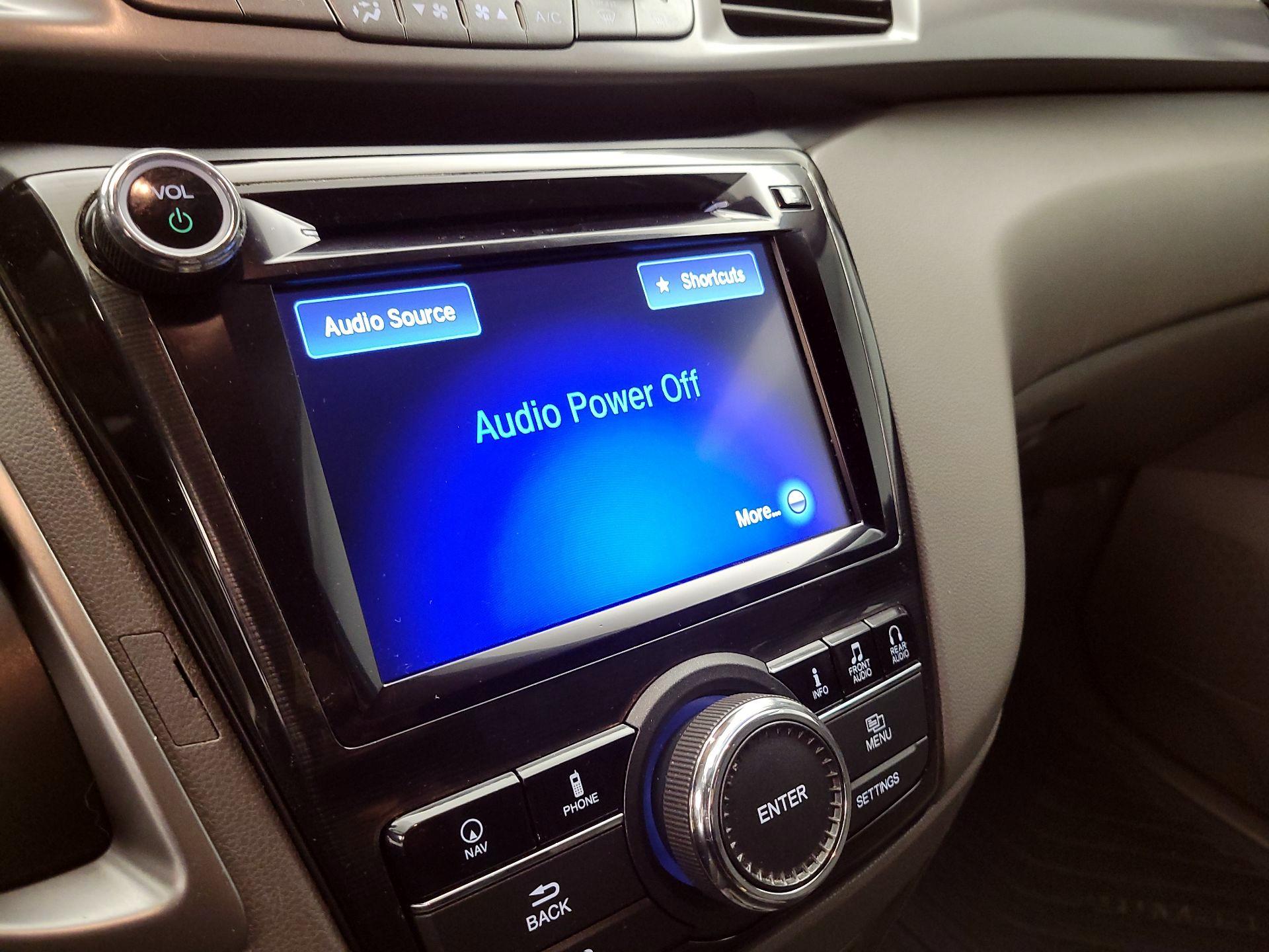 Thumbnail: 2015 Honda Odyssey - 15