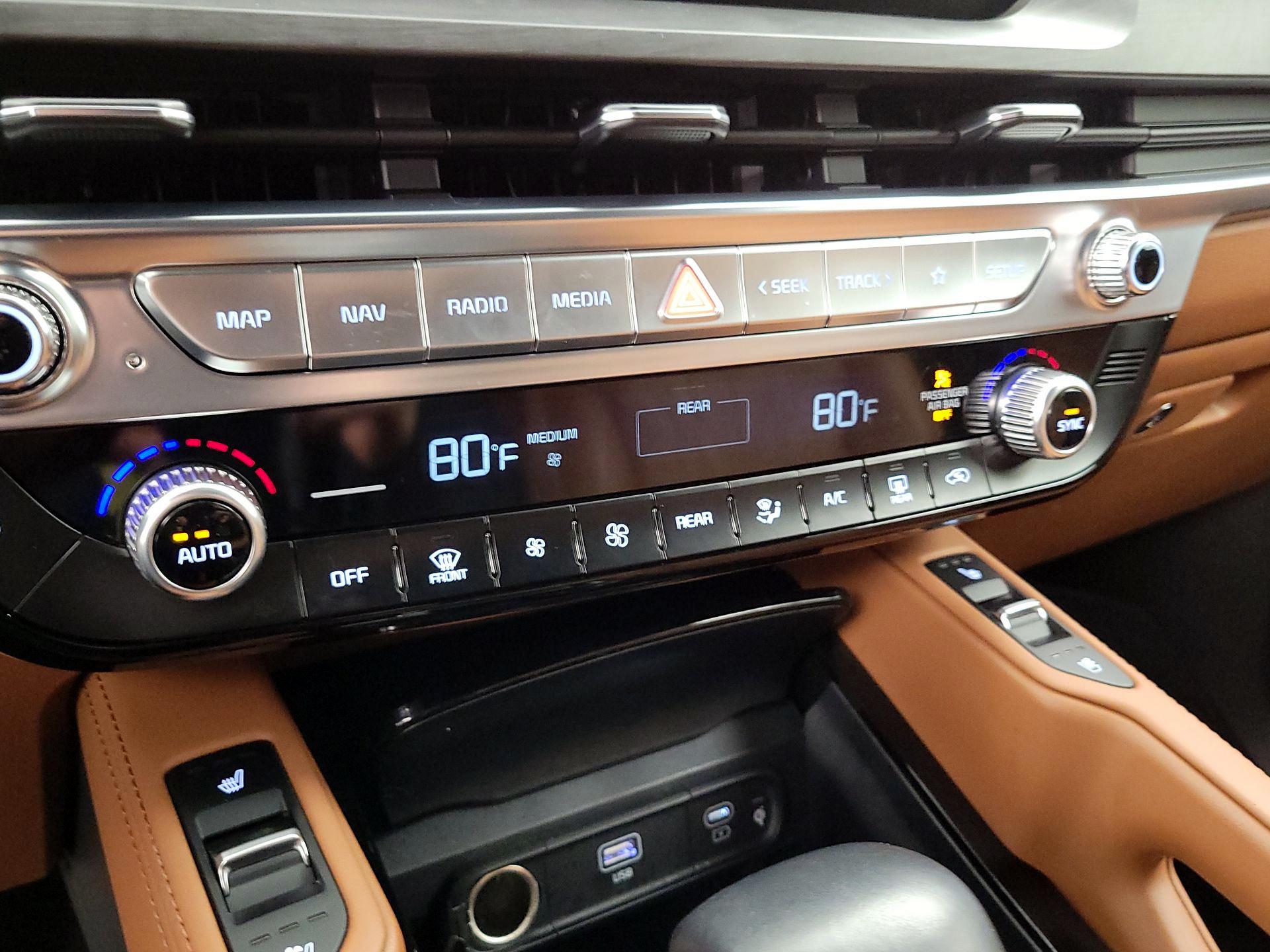 Thumbnail: 2024 Kia Telluride - 16