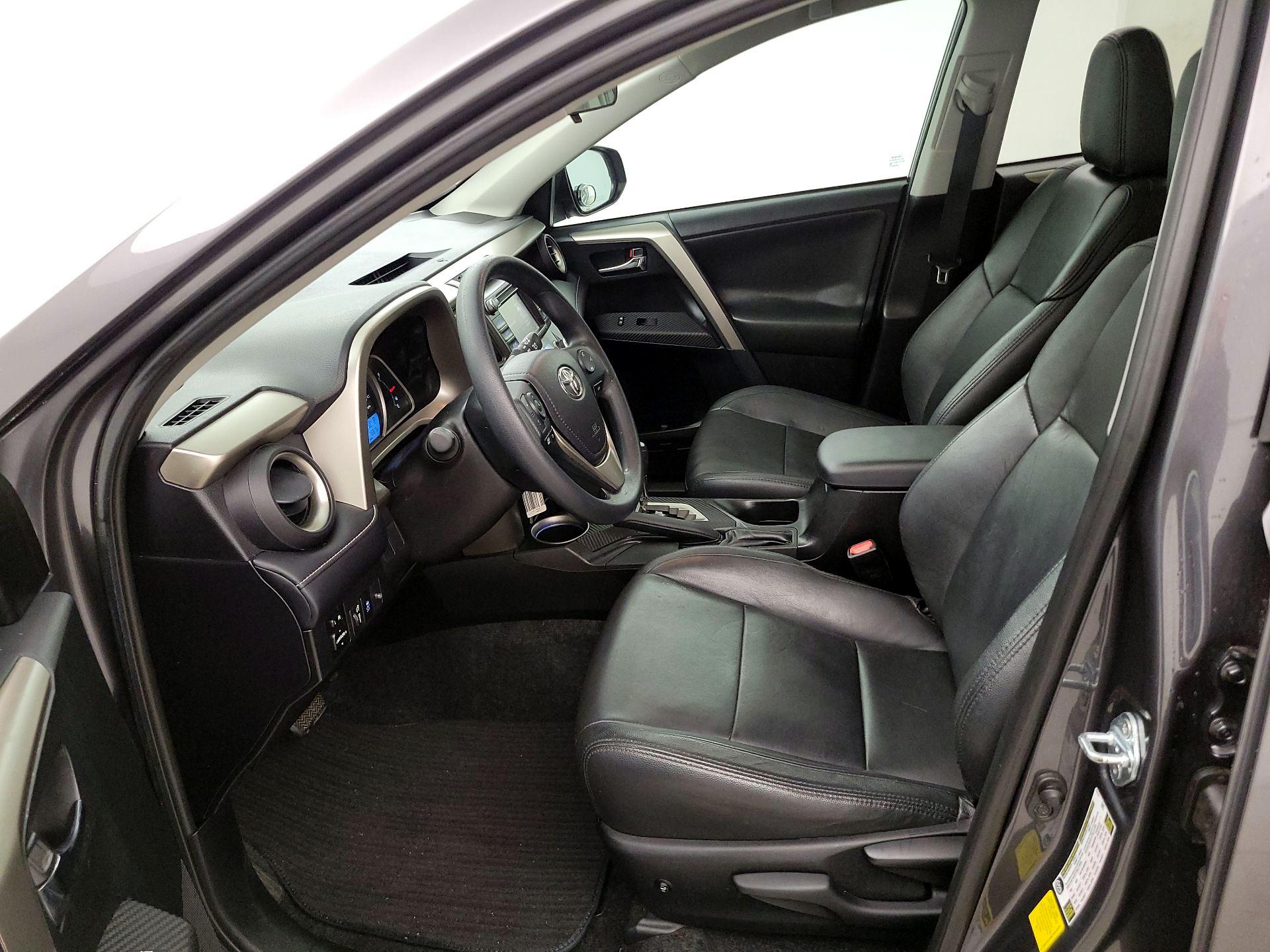 Thumbnail: 2014 Toyota RAV4 - 11