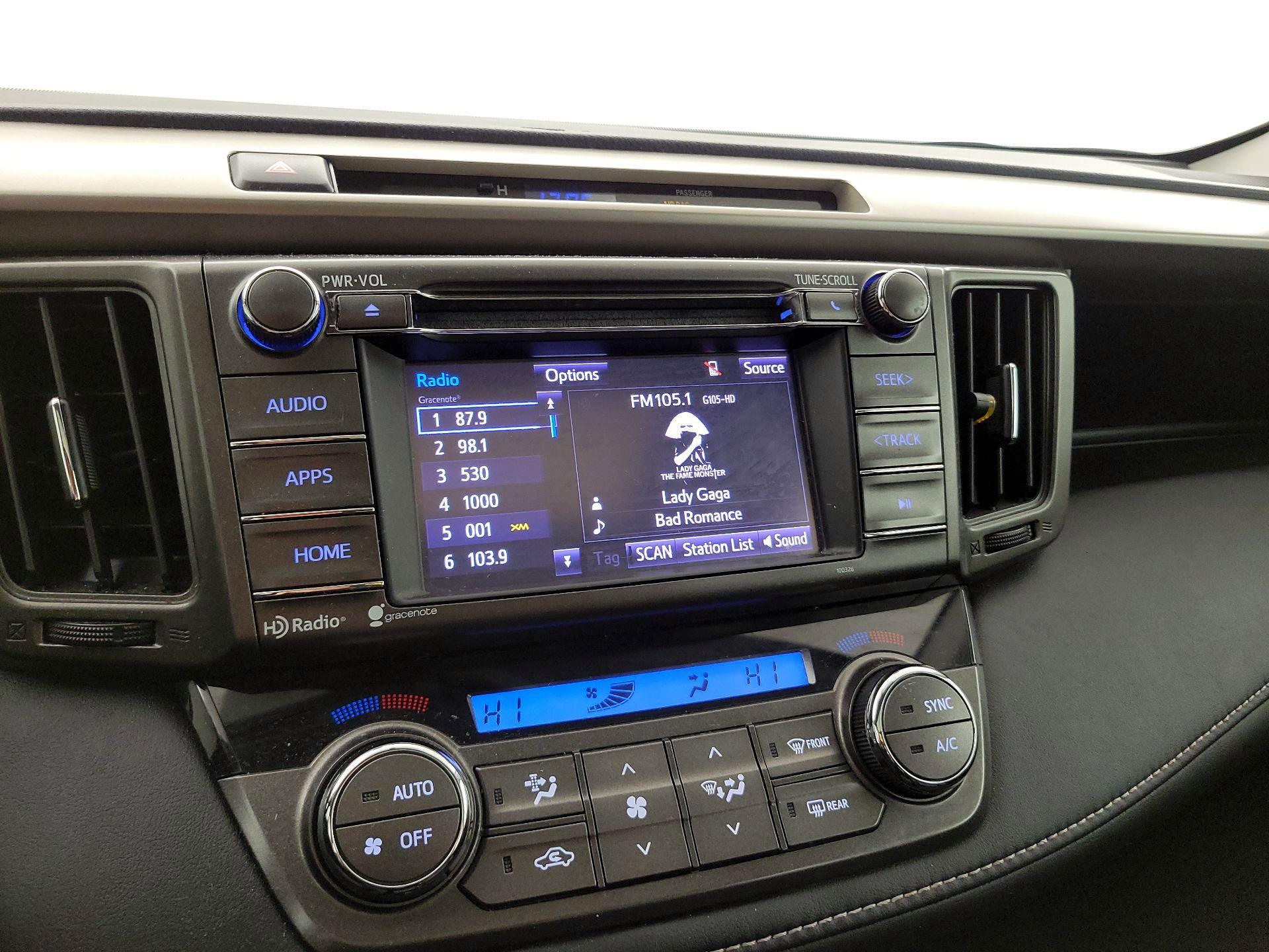 Thumbnail: 2014 Toyota RAV4 - 15