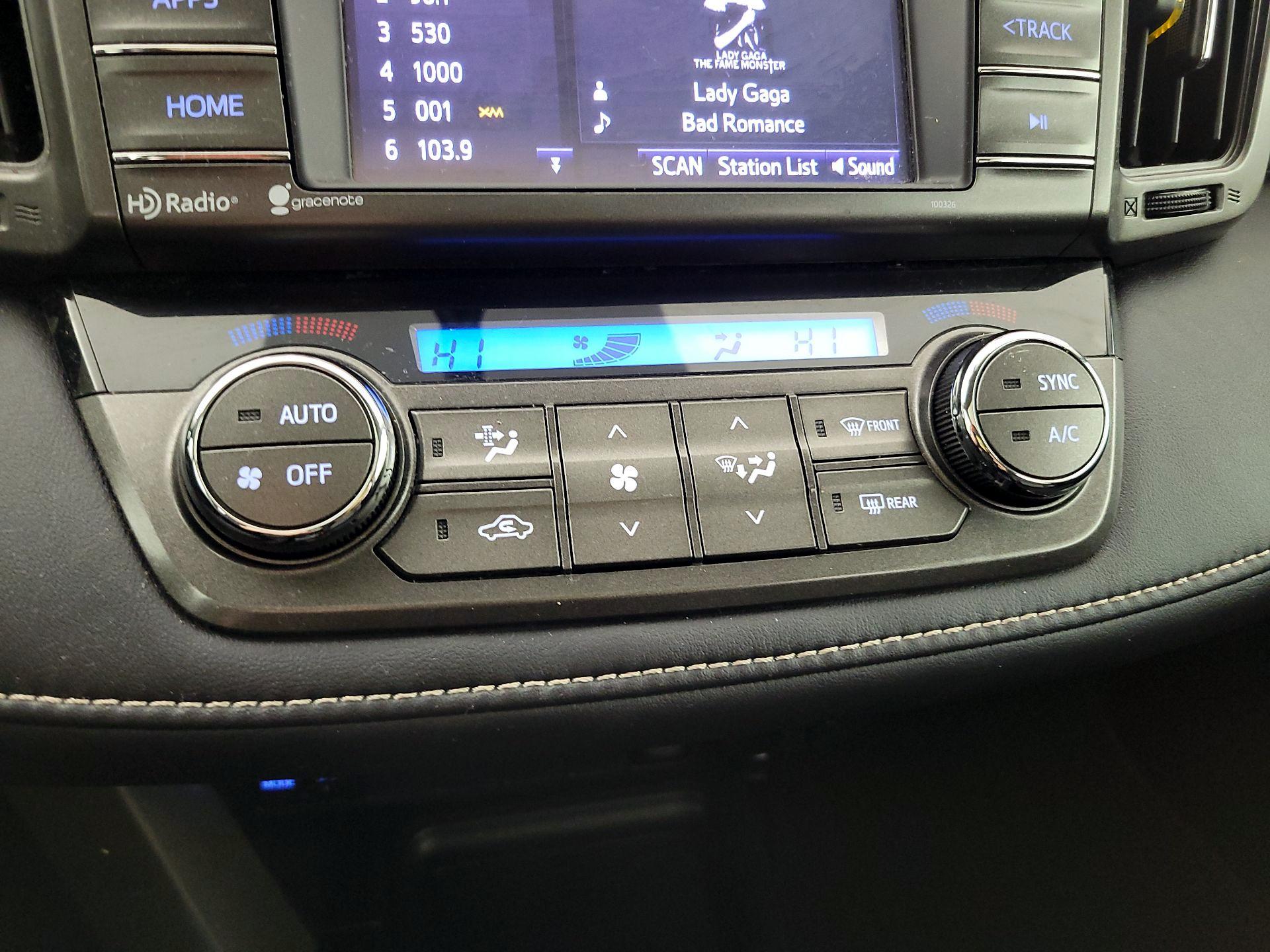 Thumbnail: 2014 Toyota RAV4 - 16