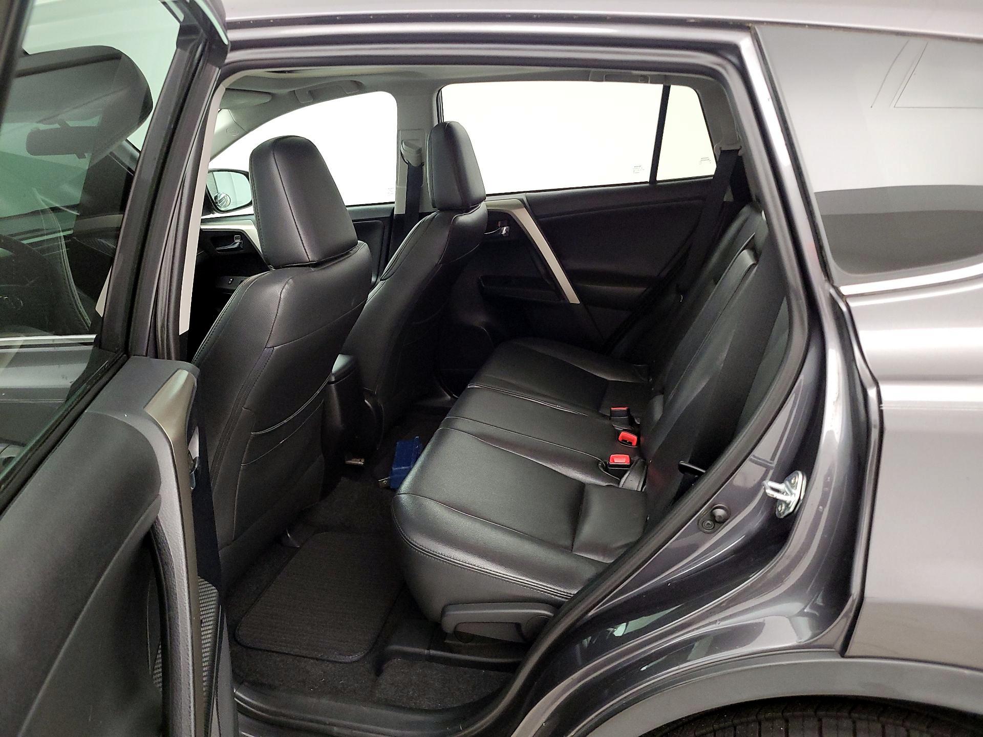 Thumbnail: 2014 Toyota RAV4 - 20