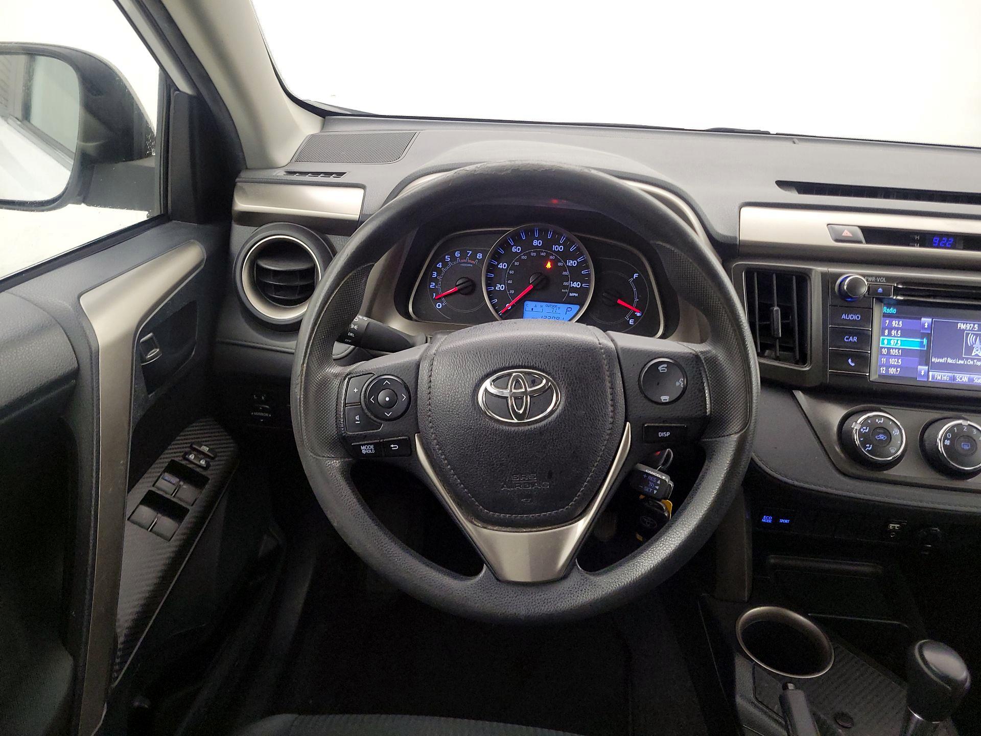 Thumbnail: 2014 Toyota RAV4 - 10