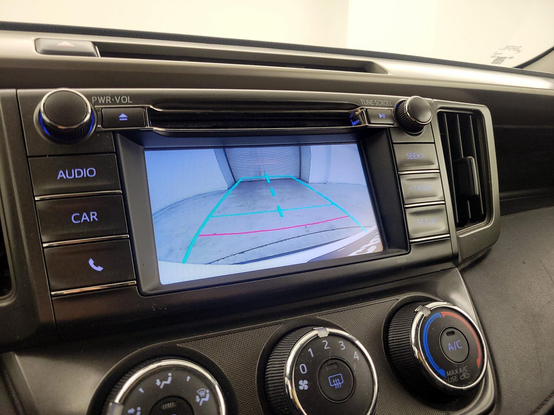 Thumbnail: 2014 Toyota RAV4 - 14