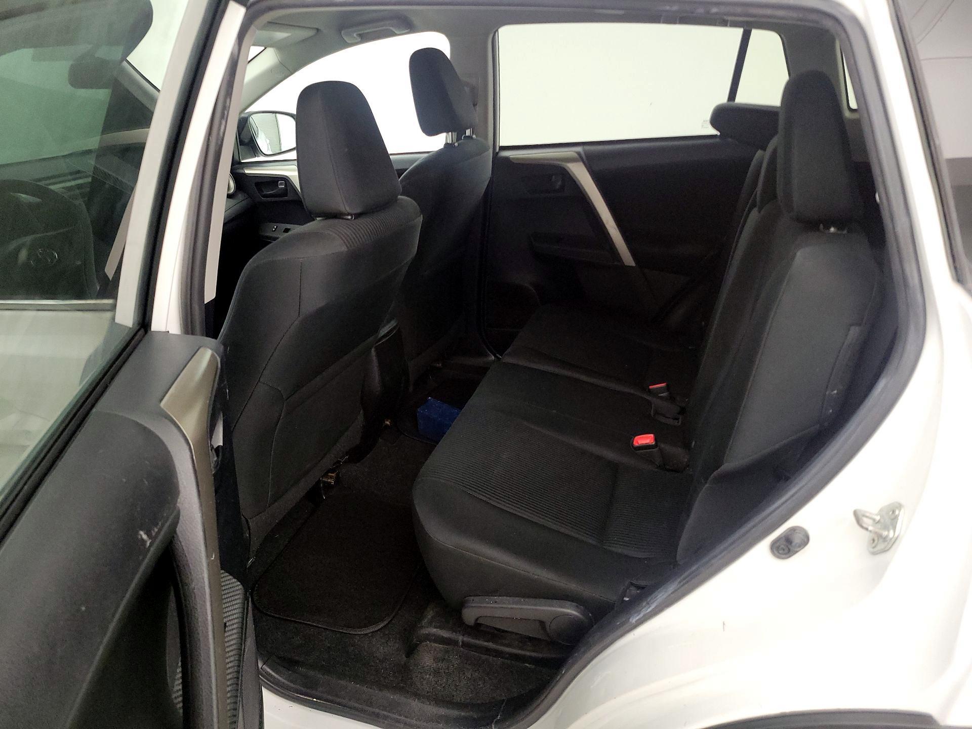 Thumbnail: 2014 Toyota RAV4 - 19