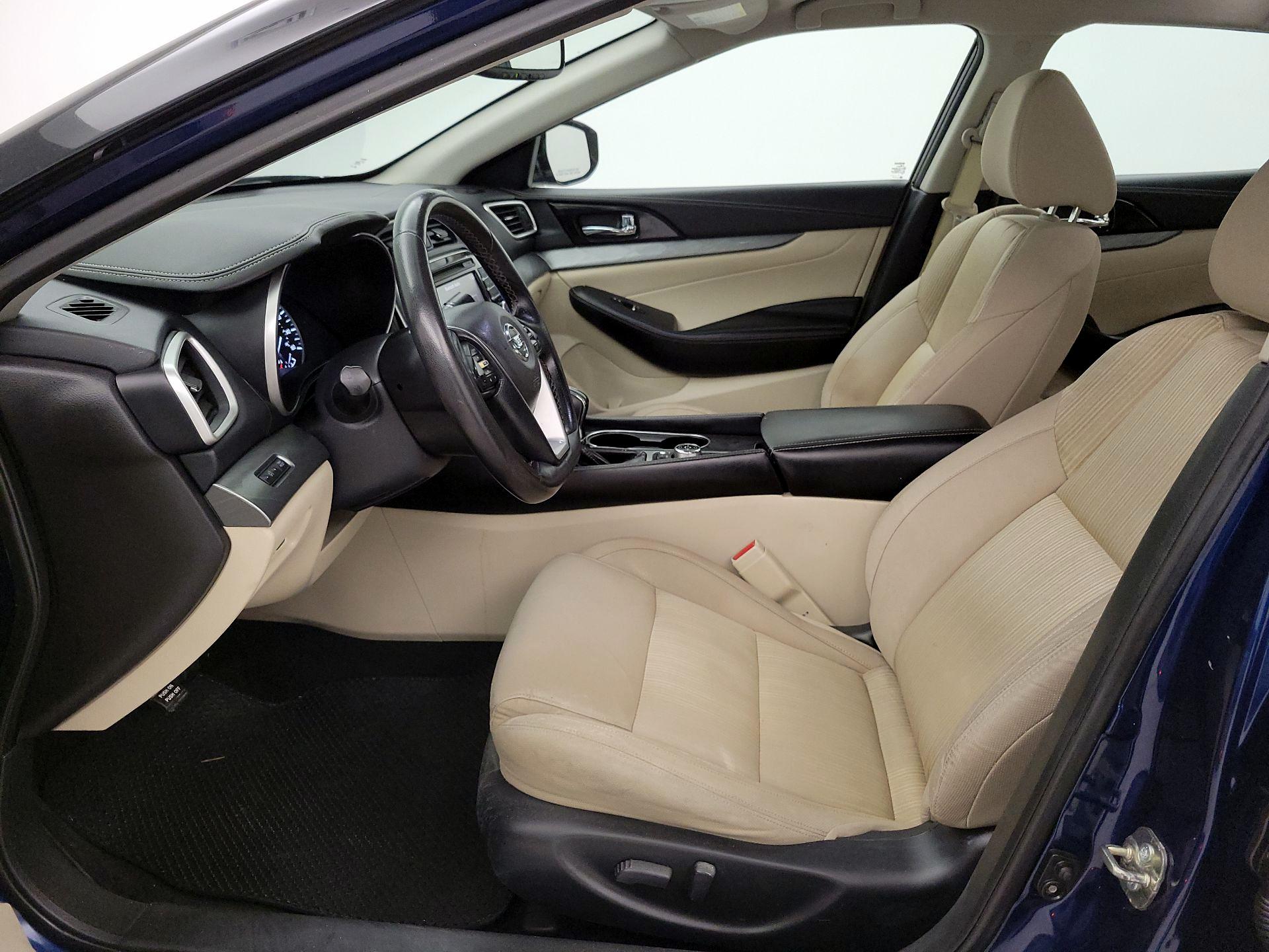 Thumbnail: 2017 Nissan Maxima - 11