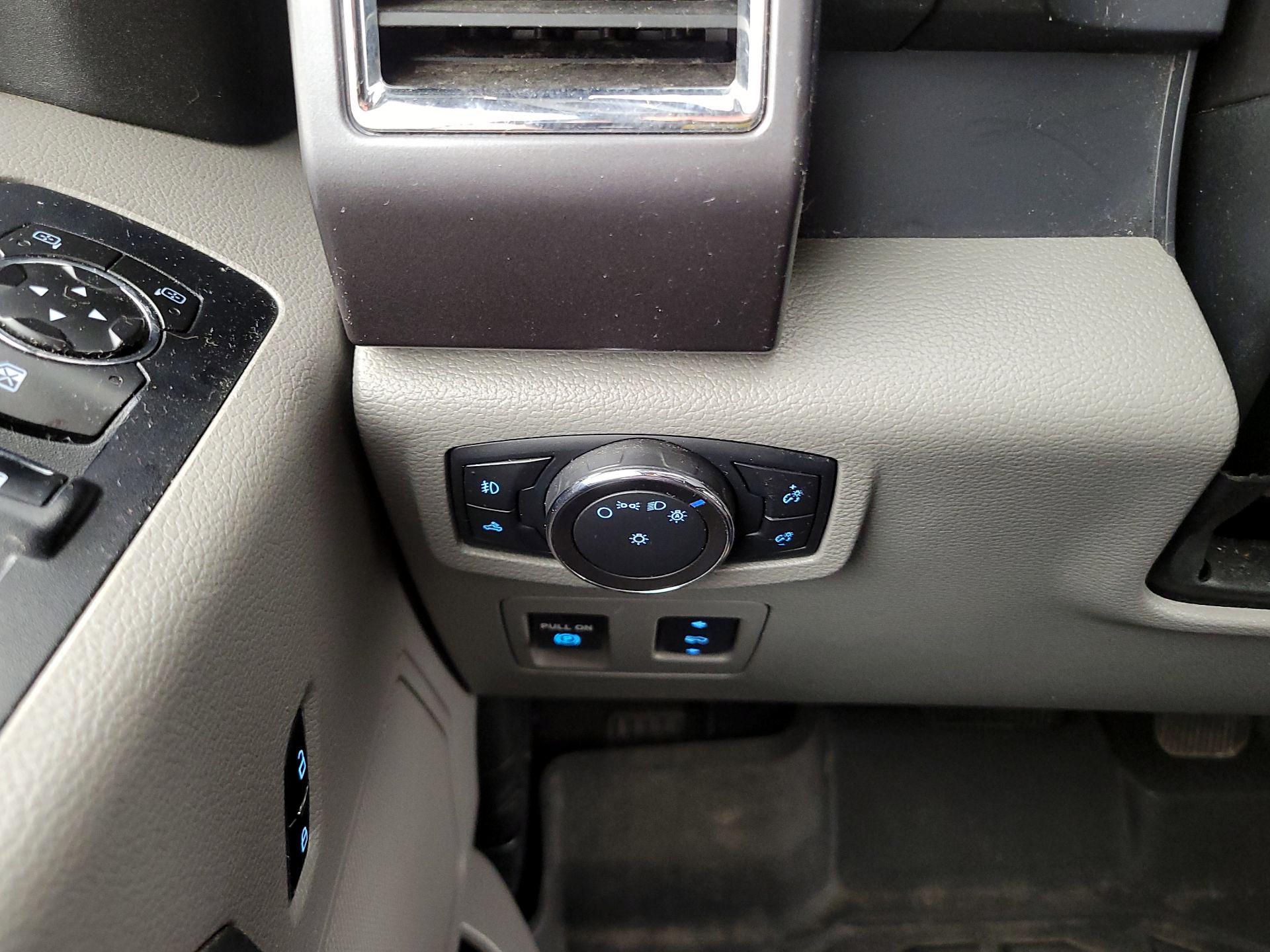 Thumbnail: 2015 Ford F-150 - 13