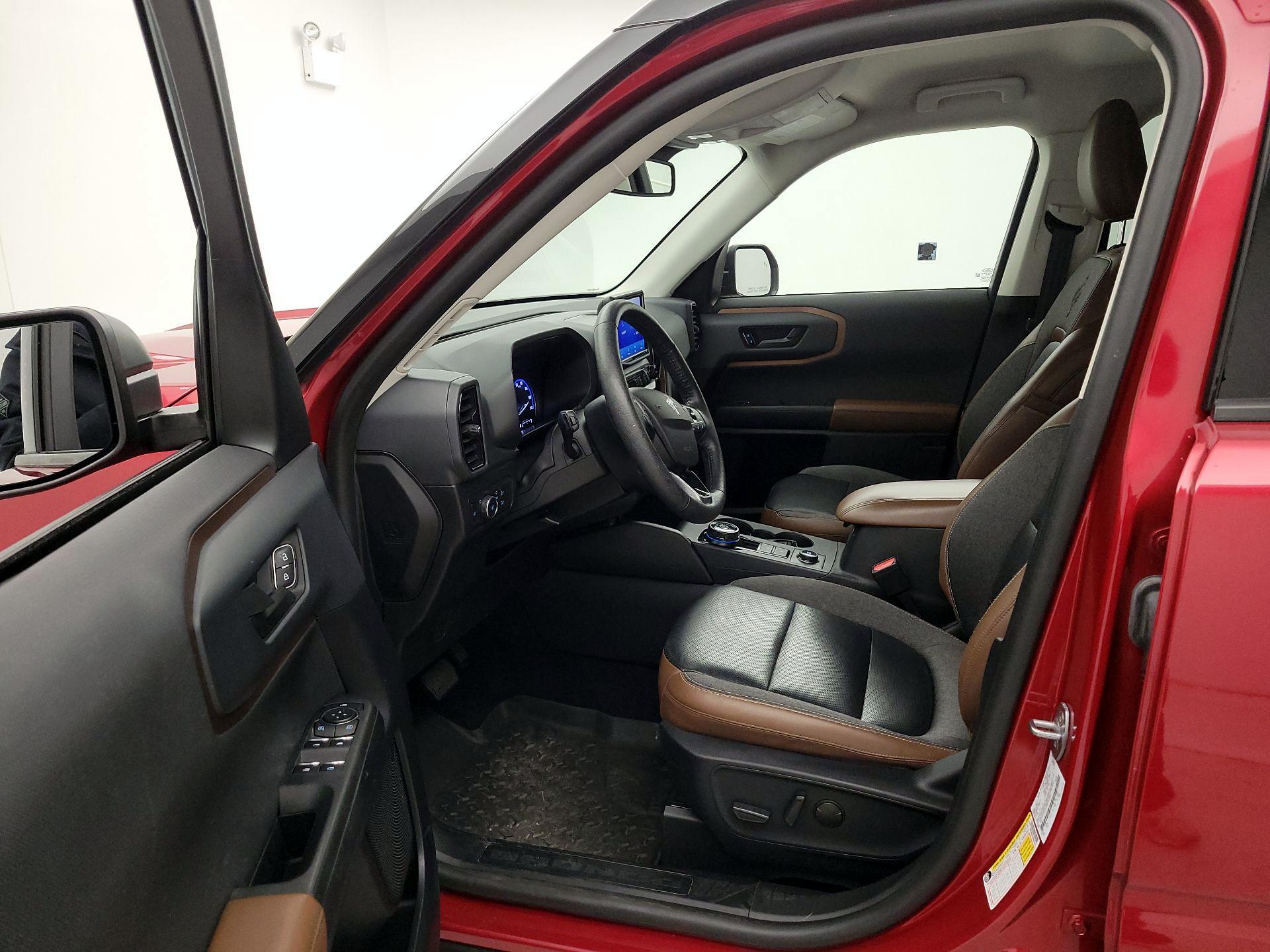 Thumbnail: 2021 Ford Bronco Sport - 11