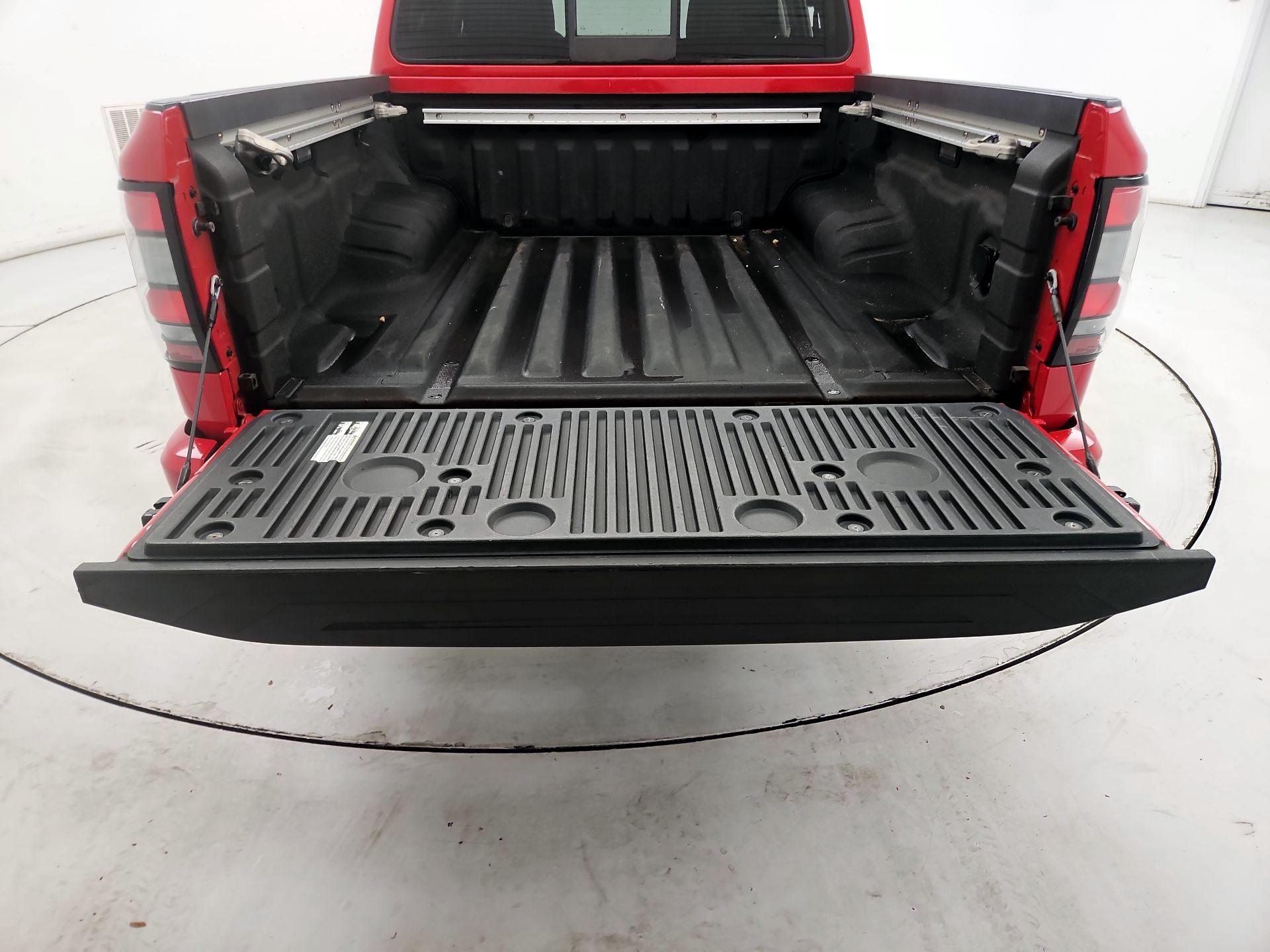 Thumbnail: 2022 Nissan Frontier - 20